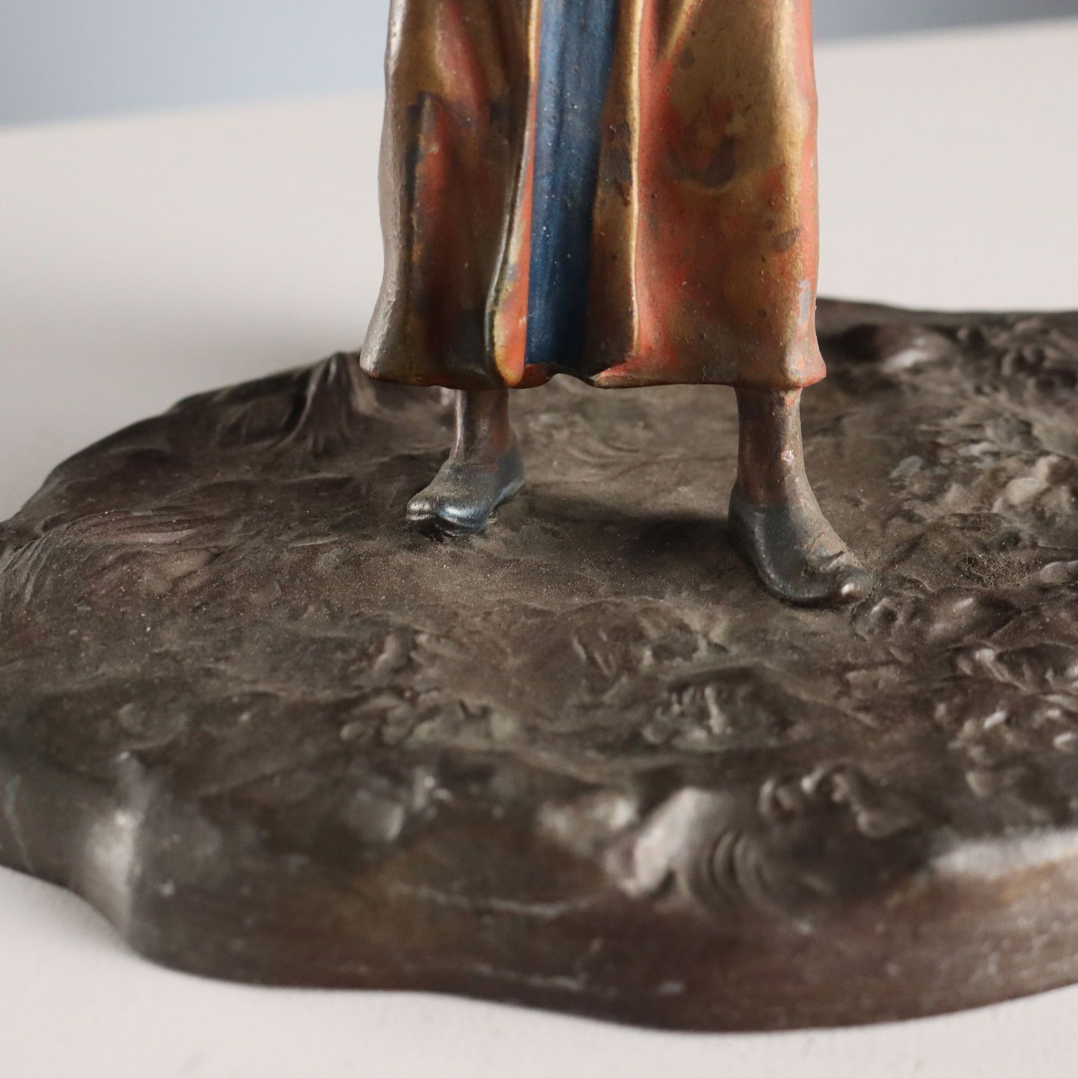 Sculptuur Oosterse Man Geschilderd Metaal XX Eeuw photo vinterior