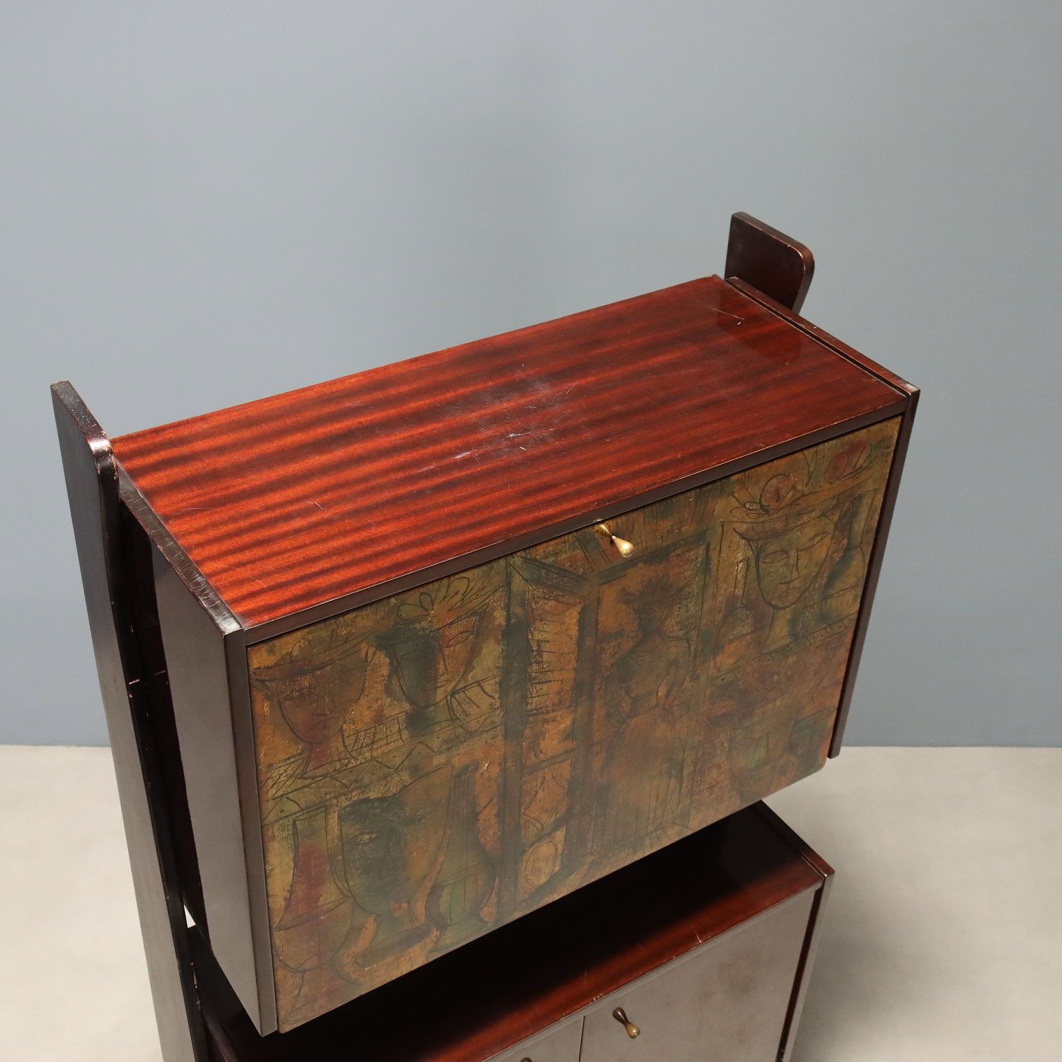 photo vinterior Vintage Bar Cabinet Mahogany Flap Compartment Design 1960s