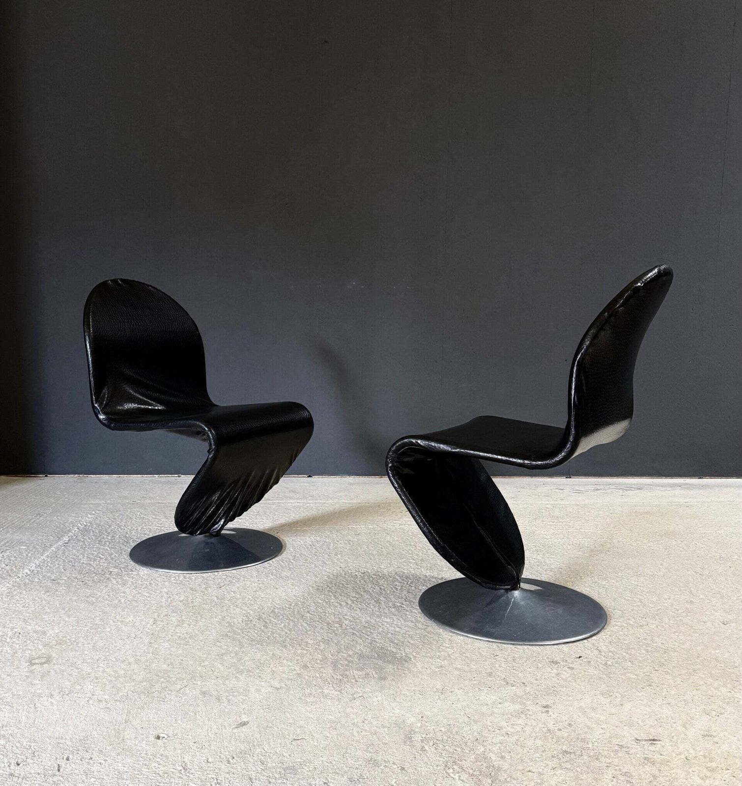 Mcm Design System 123 Dining Chairs By Verner Panton For Fritz Hansen photo vinterior