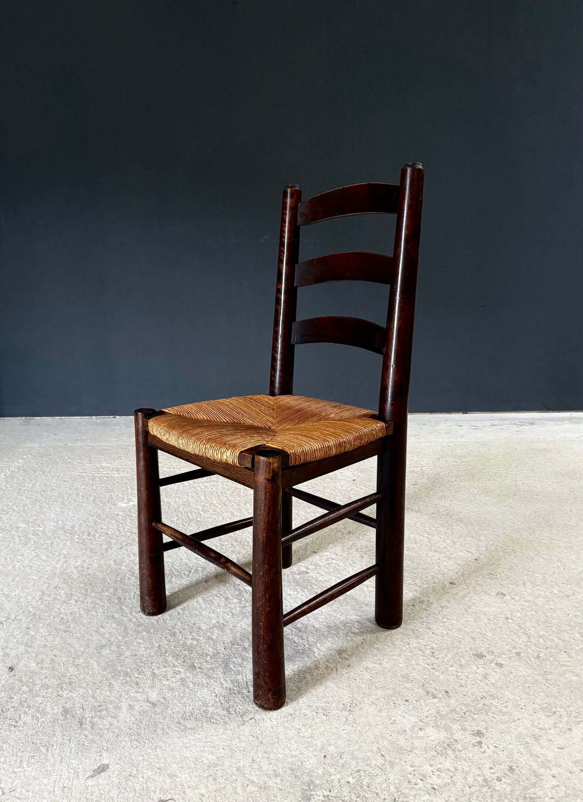Meubels Franse Provinciale Design Eetkamerstoelen van Georges Robert, Frankrijk jaren 1940 photo