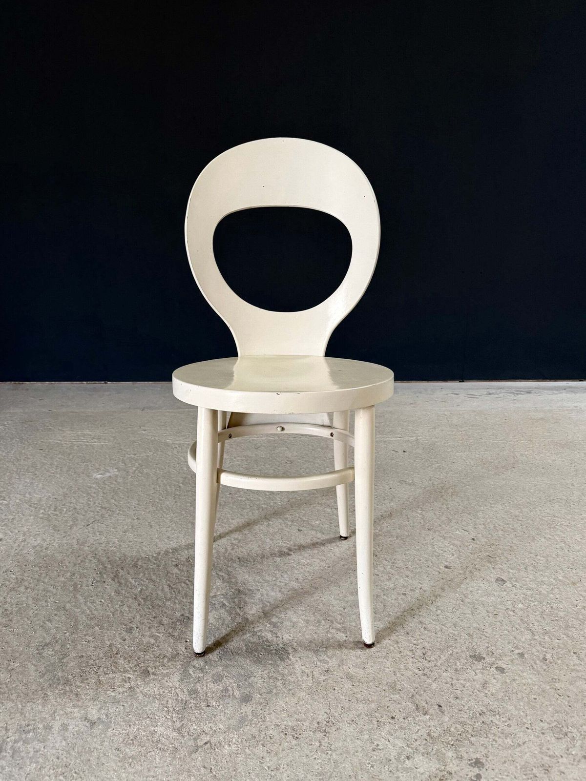 photo furniture Mouette / Seagull Design stoelset van Baumann, Frankrijk, jaren 1950