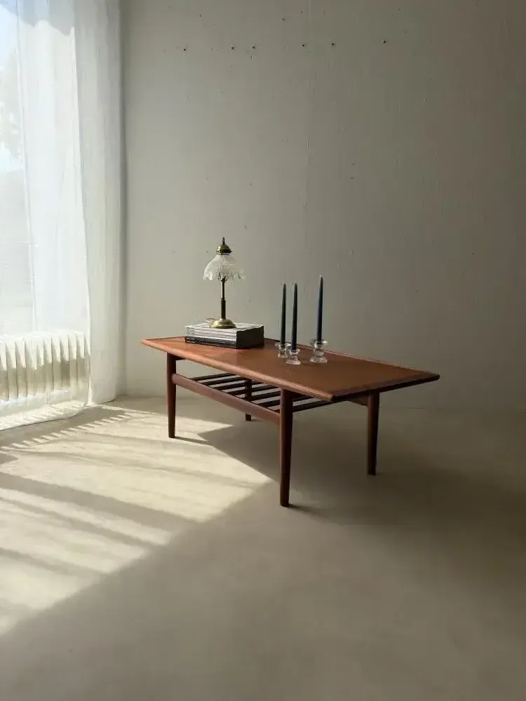 photo vinterior Grete Jalk Teak Coffee Table Glostrup Møbelfabrik 1960s