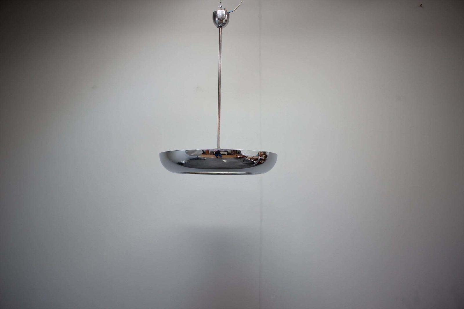 photo buy Suspension Bauhaus UFO par Josef Hůrka pour Napako, Tchécoslovaquie, années 1930