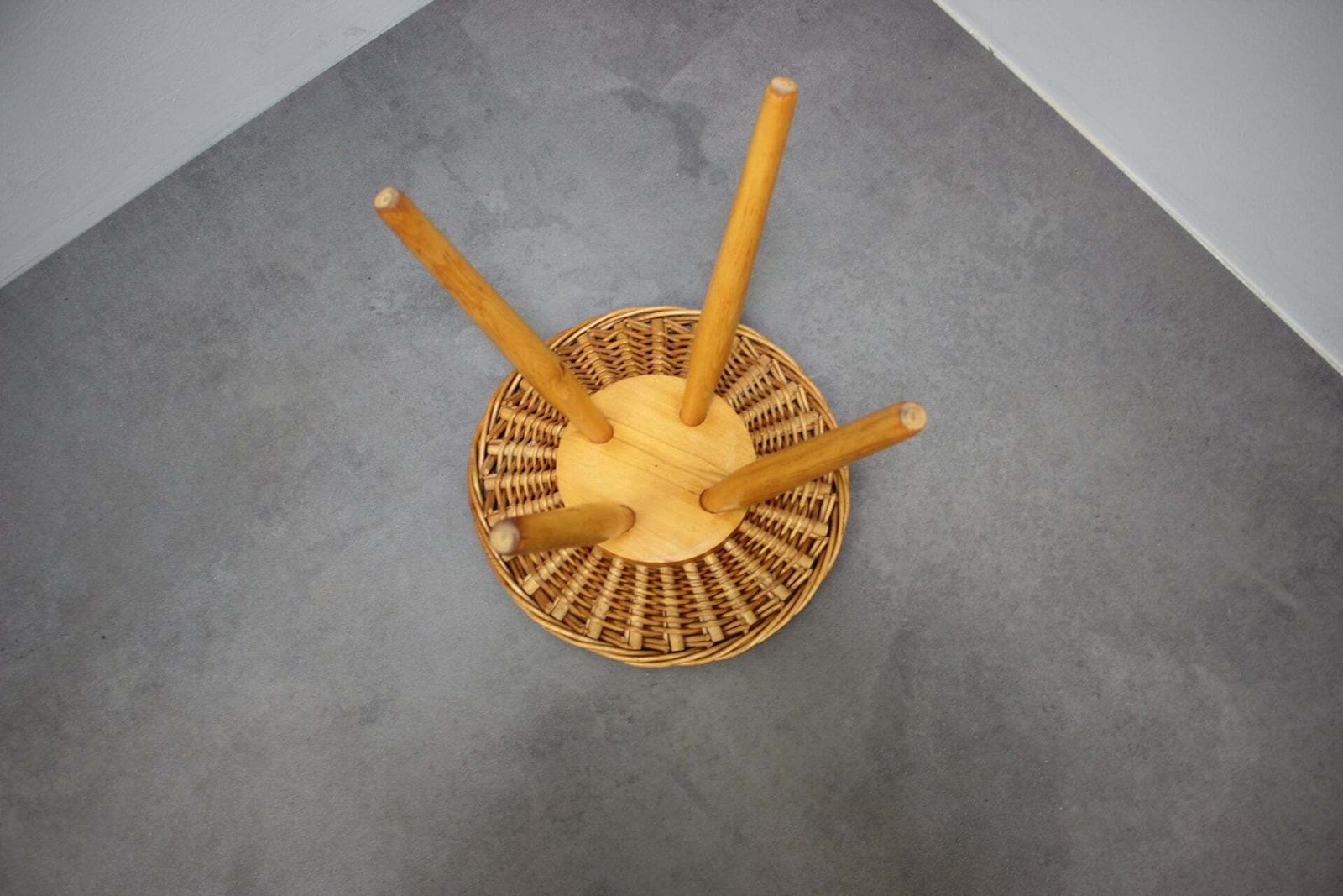 Tabouret en rotin Jan Kalous pour ÚLUV, Tchécoslovaquie, années 1960 photo buy