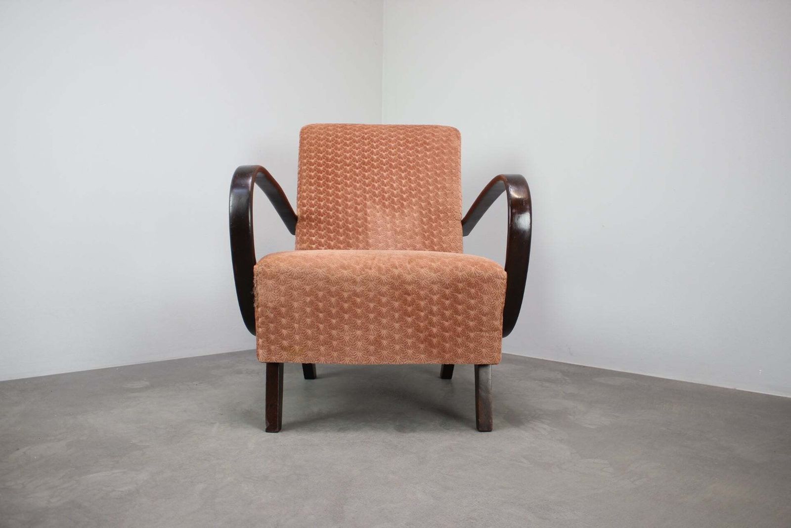 Jindřich Halabala fauteuil, Tsjecho-Slowakije, jaren 1950 photo furniture