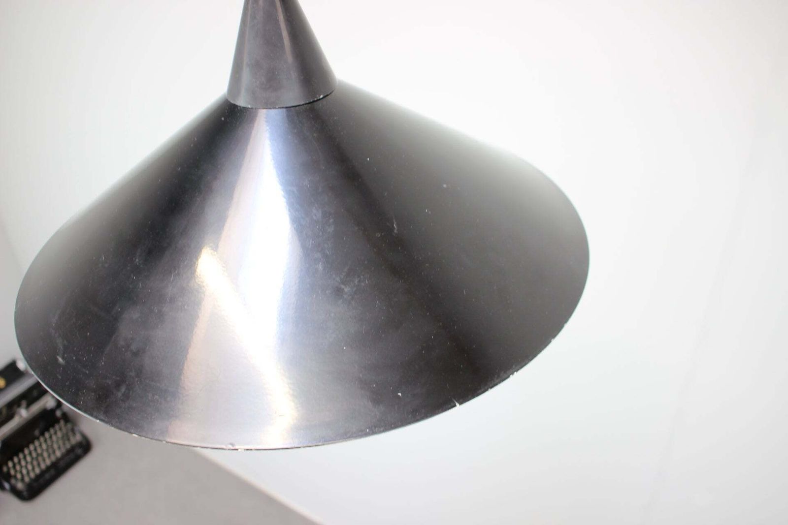 Hanglamp, Tsjecho-Slowakije, jaren 1970, Space Age, zwart metaal photo vinterior