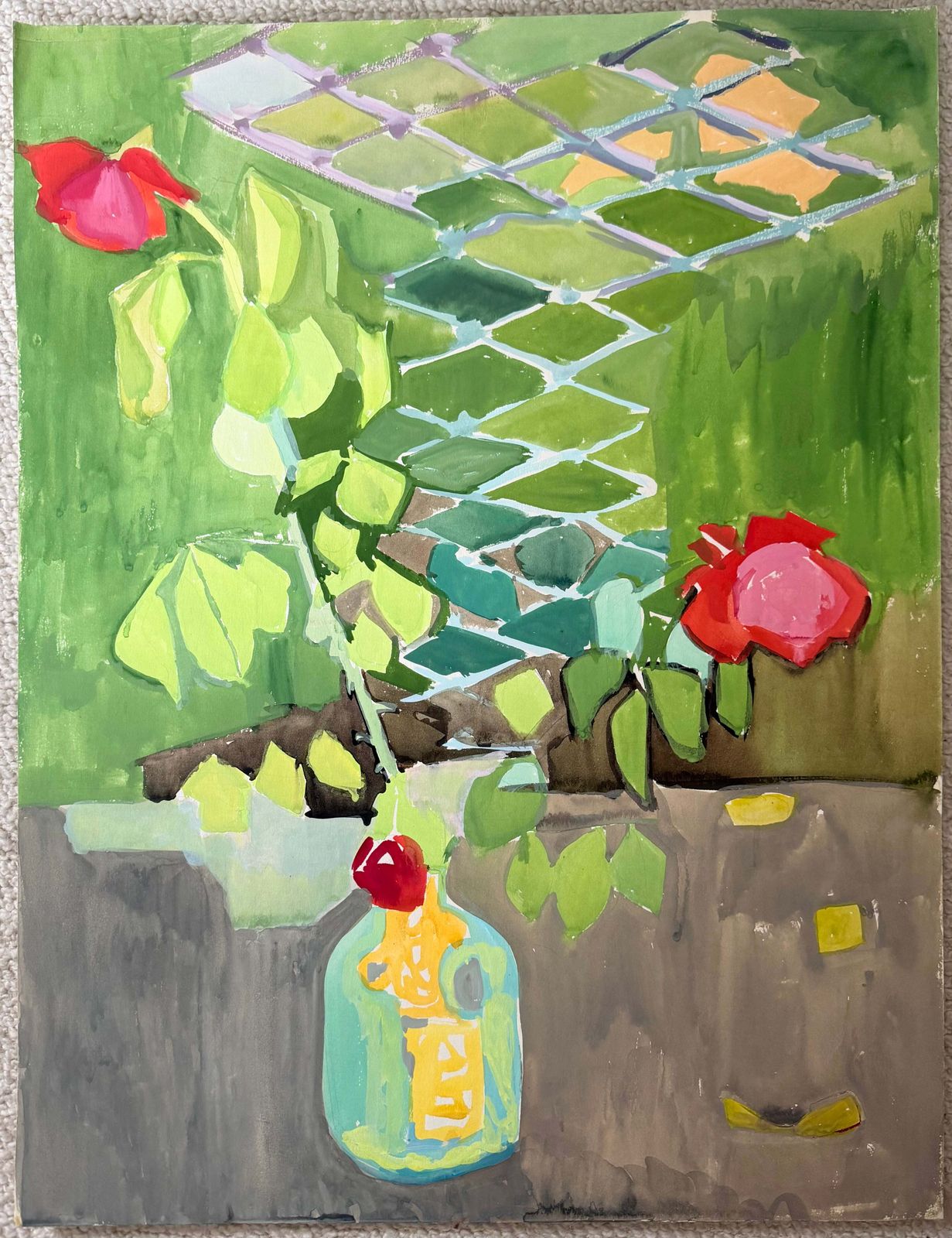 Roses rouges dans un vase dans un jardin lumineux, nature morte française à la gouache, années 1950 photo furniture