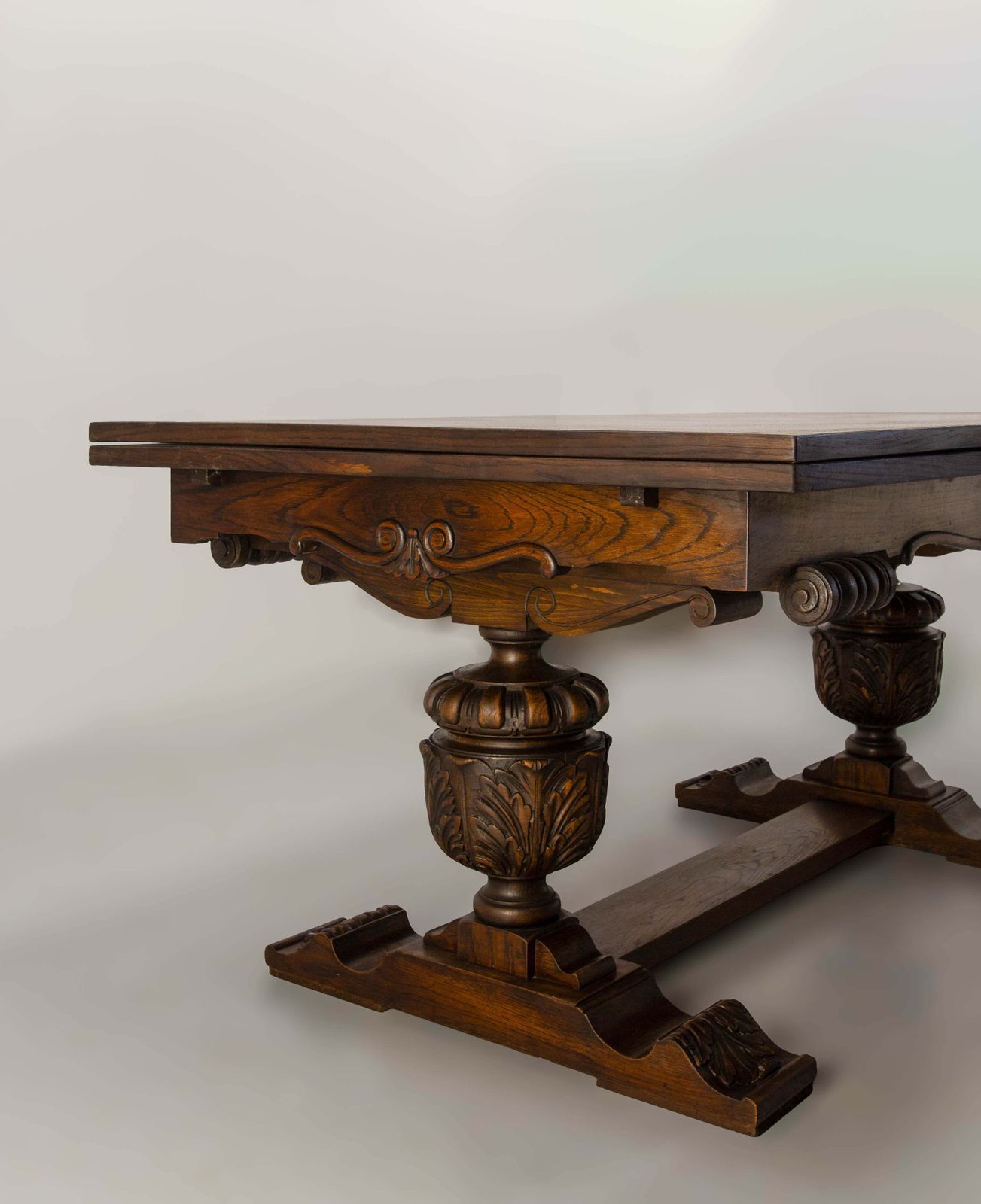 Eiken Eettafel Uitschuifbaar Spaans Gesneden Eiken Renaissance Stijl Ca. 1950 photo 2499.0