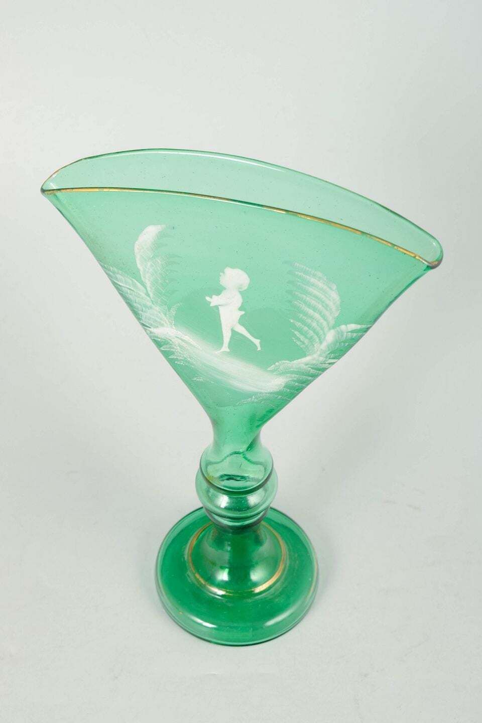 Gobelet en verre vert de style Mary Gregory à motif d'enfant, XIXe siècle photo furniture