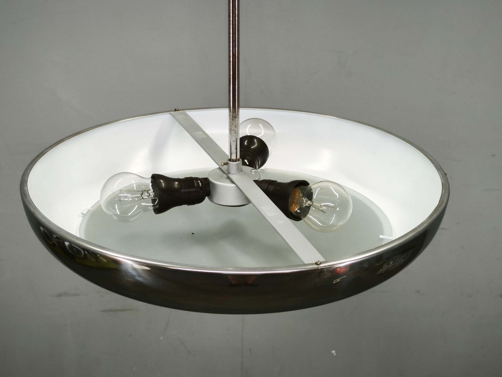 Bauhaus Ufo Hanglamp van Chroom en Glas, Tsjecho-Slowakije, jaren 1930 photo vintage