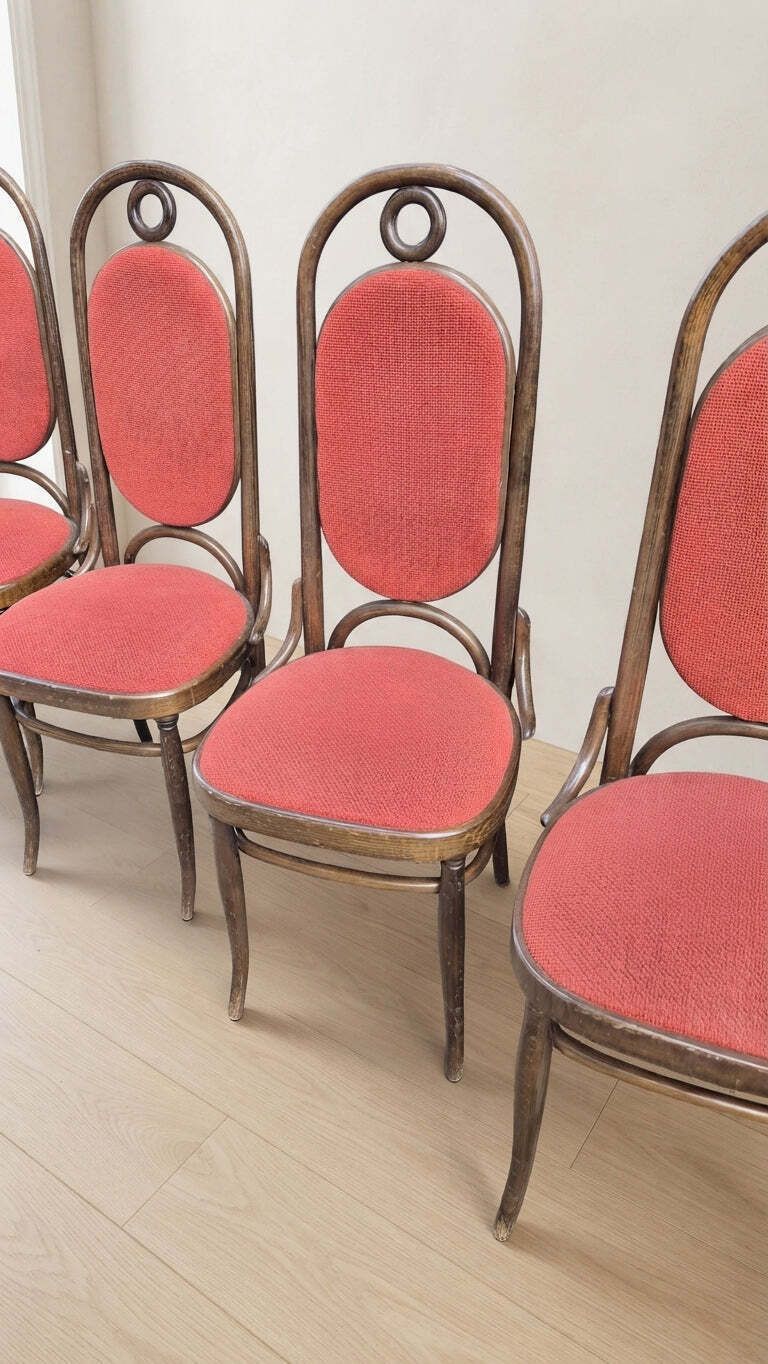 Set van 8 vintage gebogen houten eetkamerstoelen met hoge rugleuningen, Thonet, jaren 1970, 45 × 40 × 115 cm photo buy