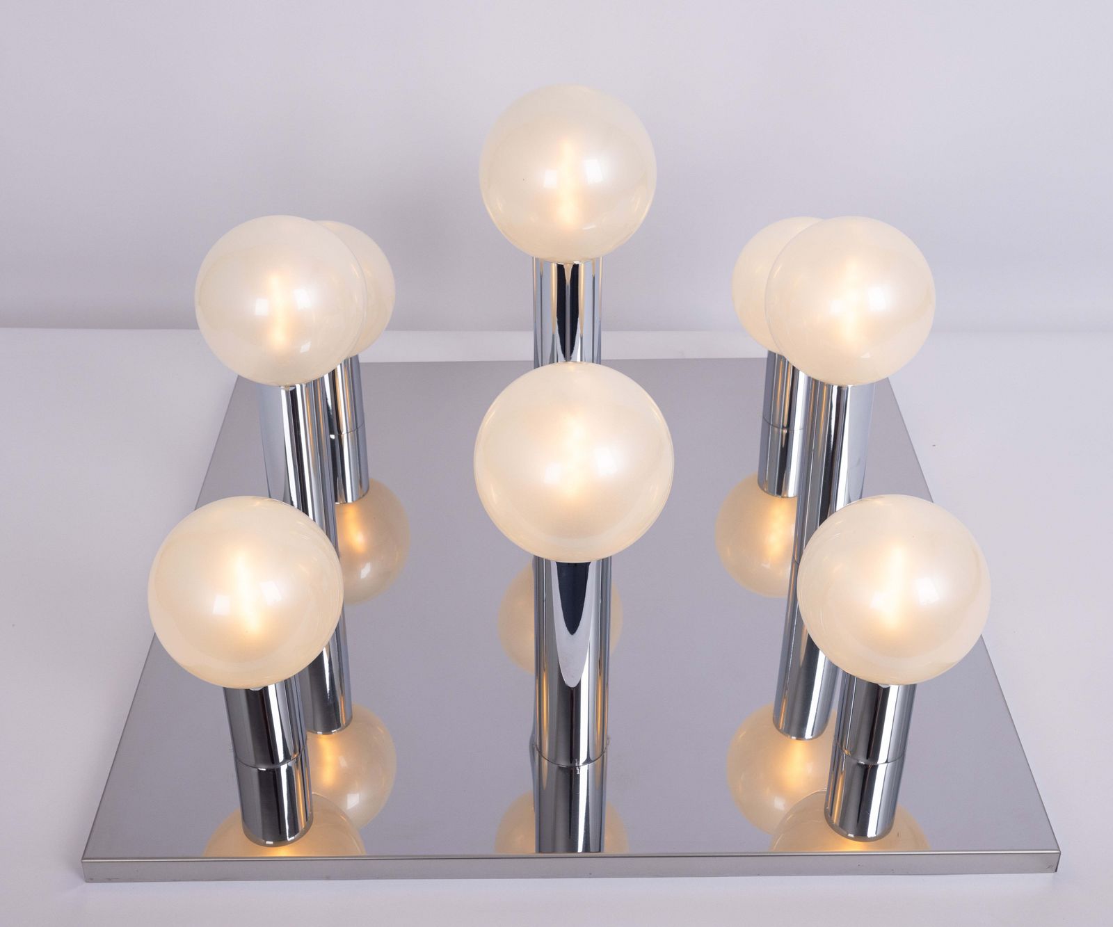 2 X Large Flushmount, Design Motoko Ishii, Chrome en Perlmut, Staff, jaren 1970 photo vinterior