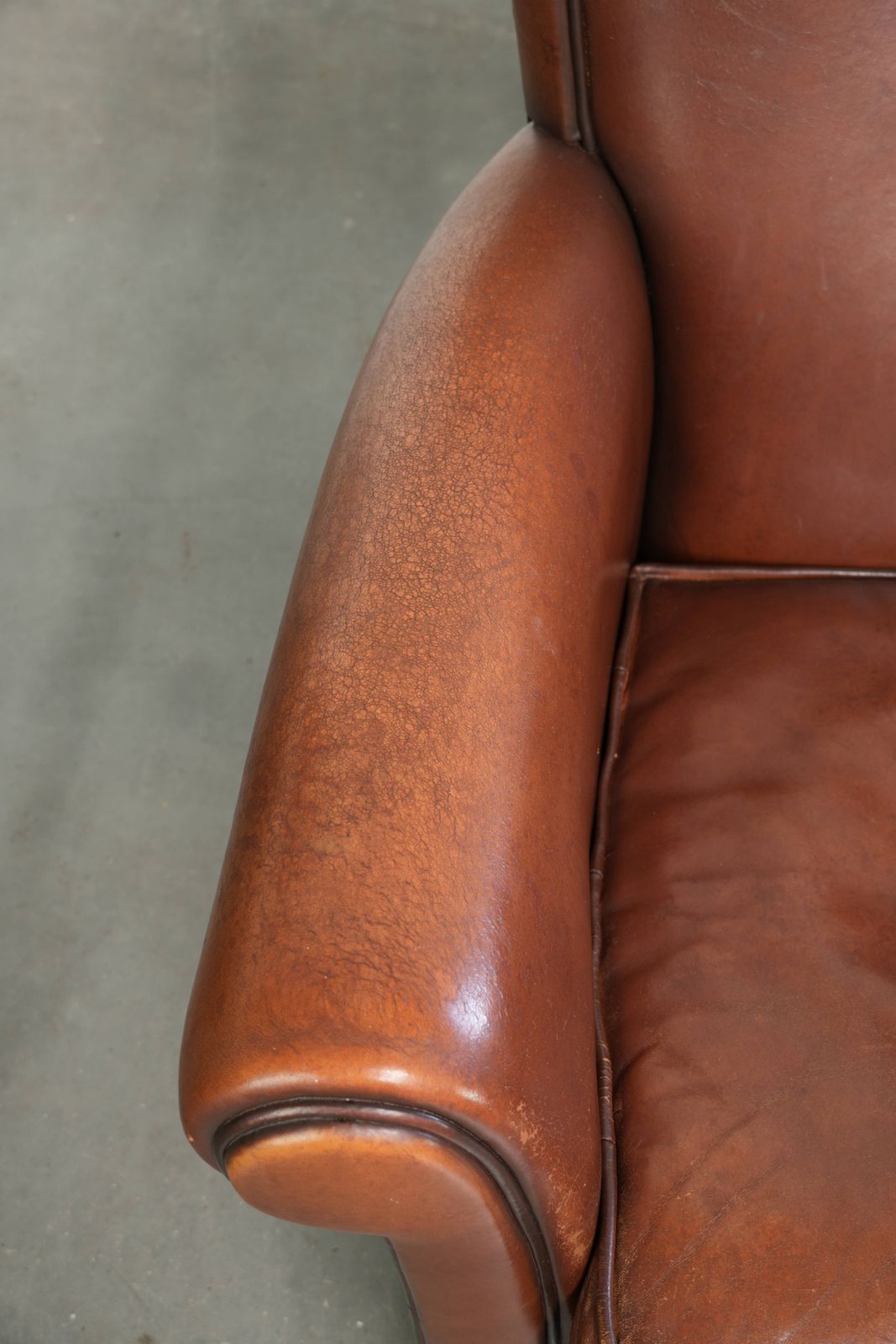 Set van 2 comfortabele schapenvachten fauteuils met een tijdloze uitstraling en goed zitcomfort. photo buy