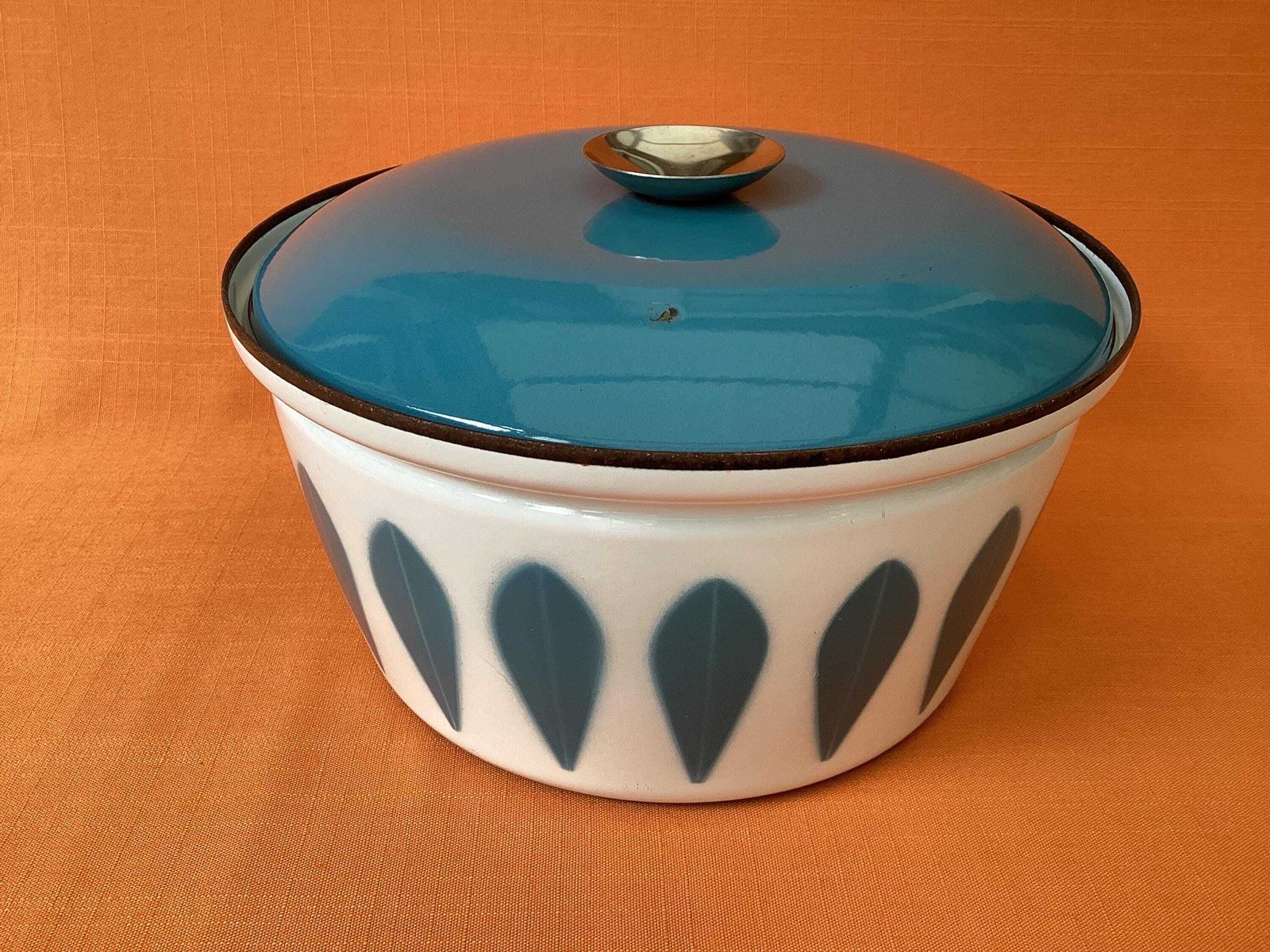 Vintage Cathrineholm Large Enamel Crockpot In Turquoise Blue Lotus Design, Retro Cookware photo 75.0