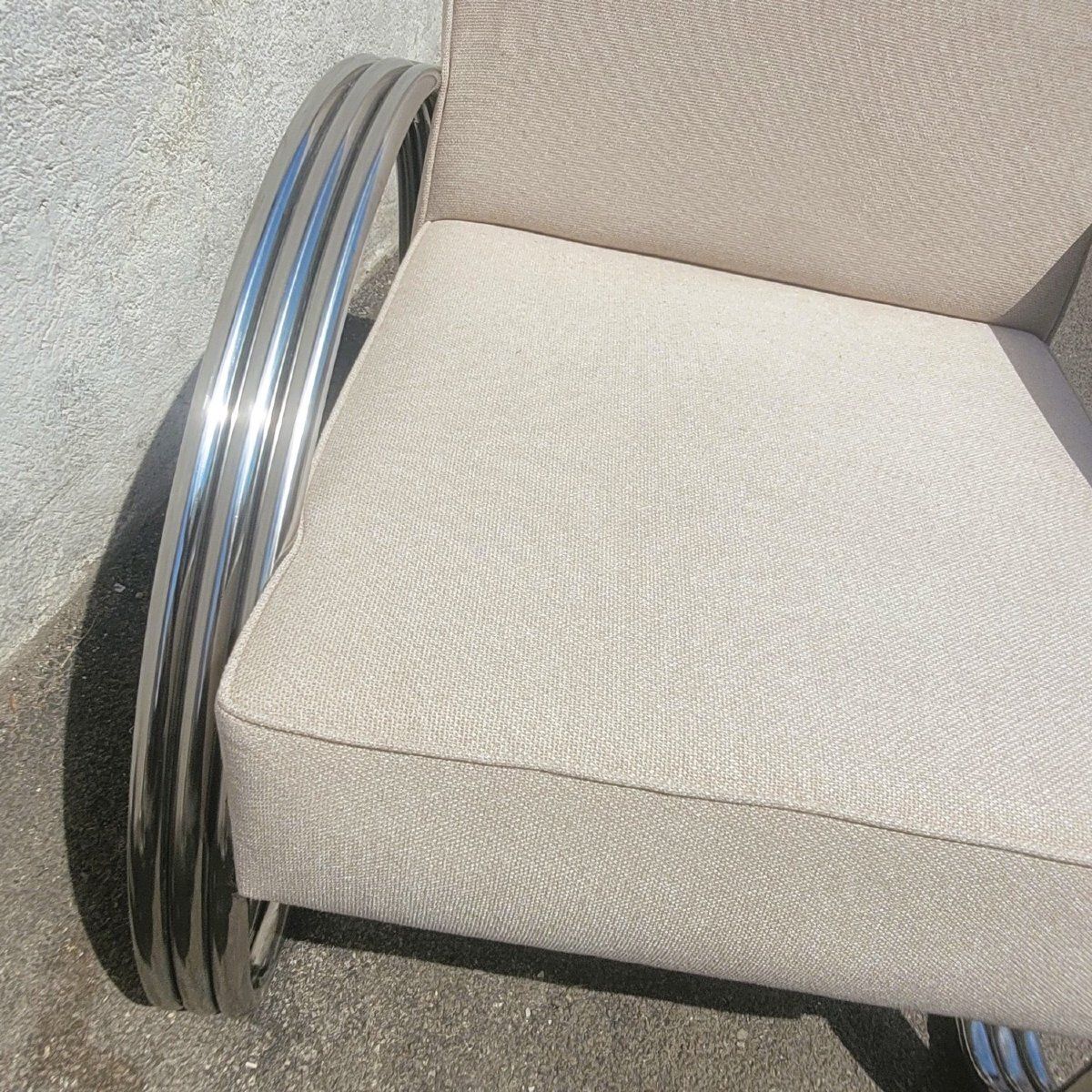 Paire de grands fauteuils chromés d'après R. Lauren, XXe siècle photo Mobilier
