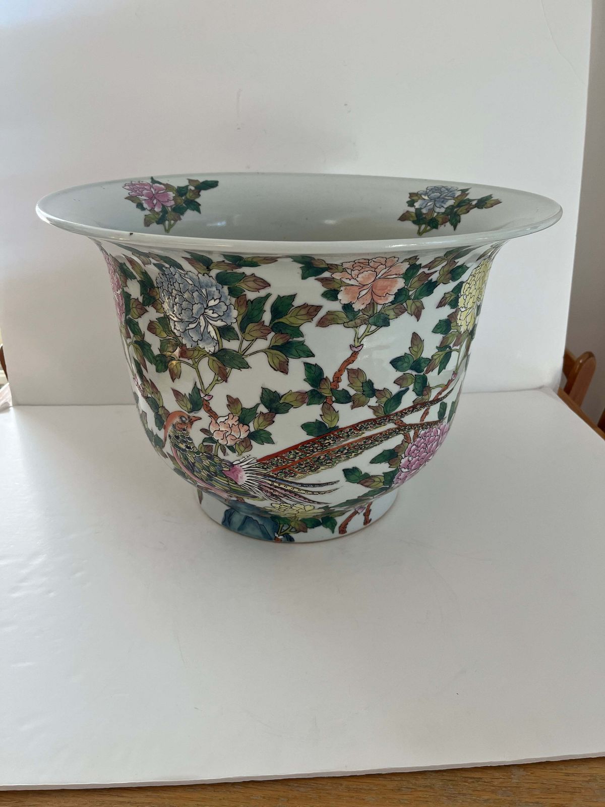 Chinese Export Porcelain Large Jardiniere, Famille Rose, Circa 1940 photo for sale