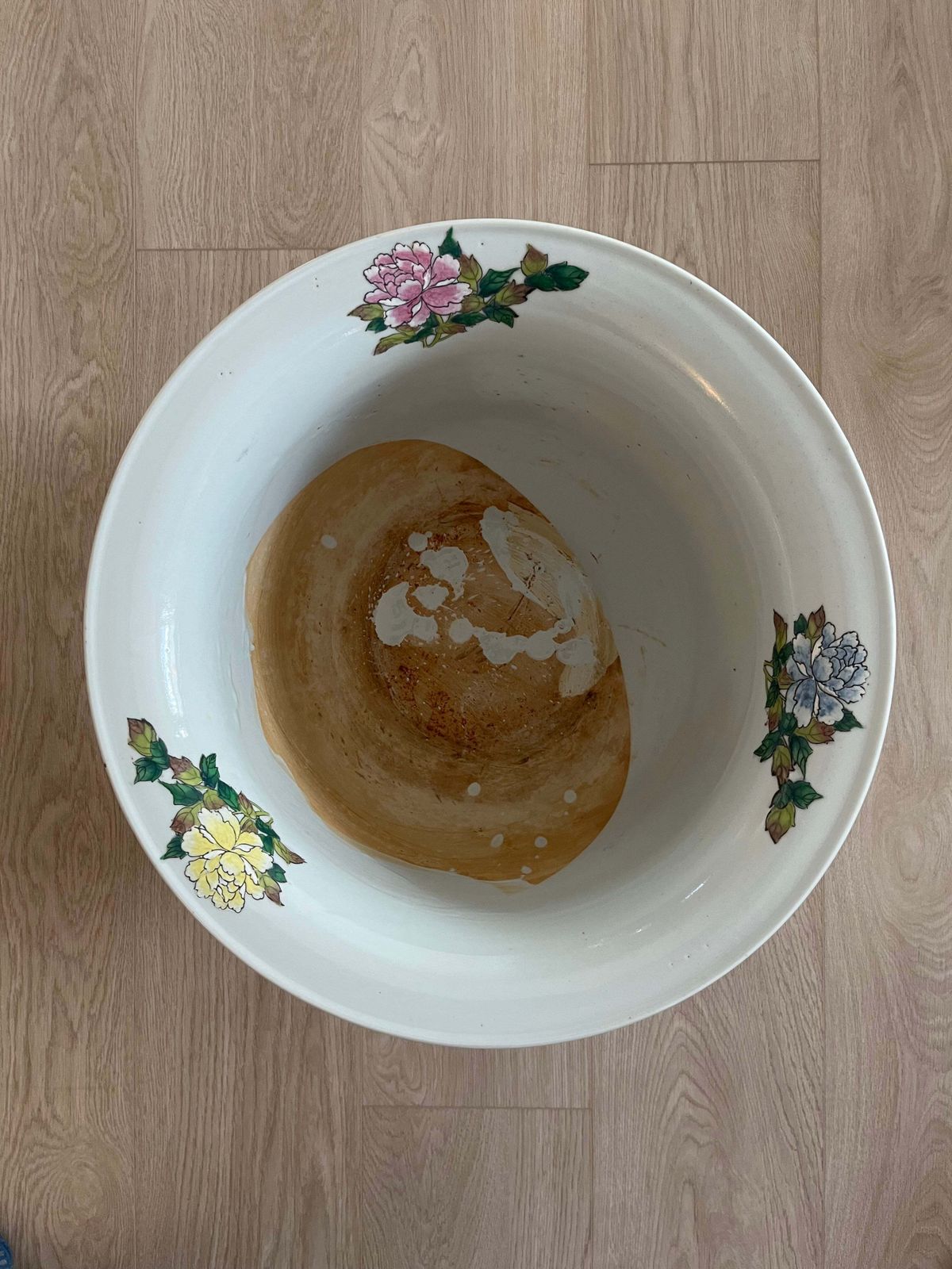 photo buy Chinese Export Porcelain Large Jardiniere, Famille Rose, Circa 1940