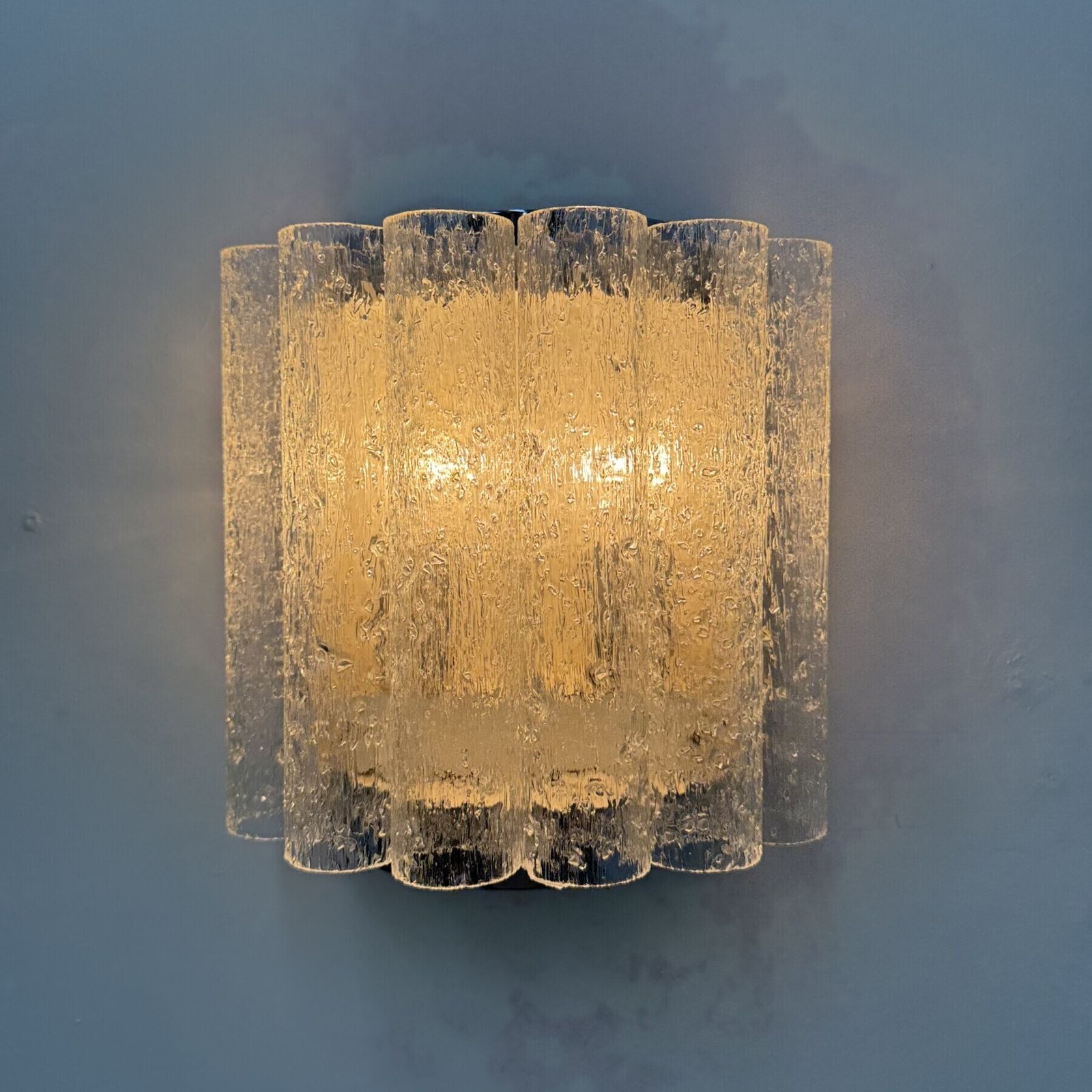 photo for sale Applique murale Mid-century à tubes en verre Doria Leuchten, années 1970