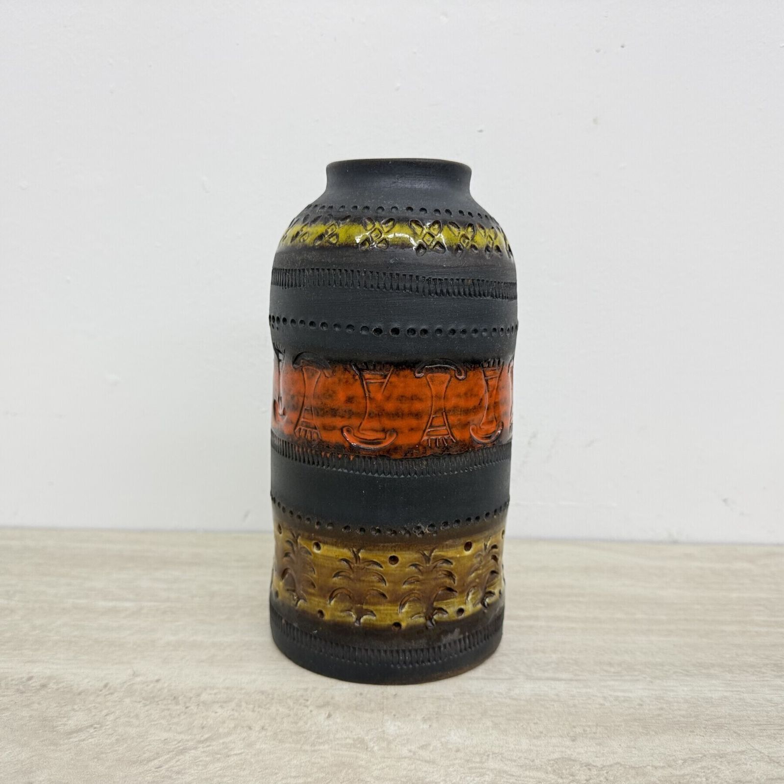photo furniture Vase mid-century Bitossi Genovese, par Aldo Londi, Italie, années 1970