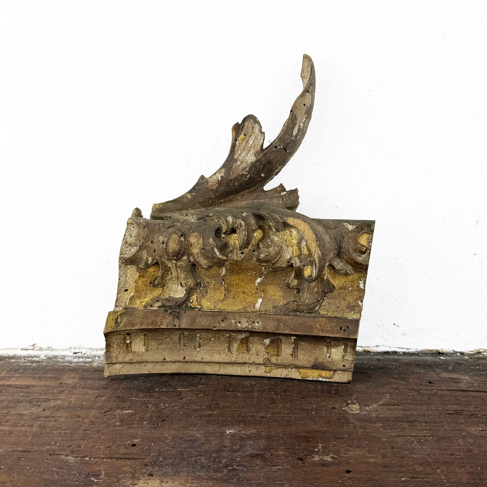 1700s Italian Gilt Wood Fragment, Italian Baroque Architectural Salvage Carving photo furniture