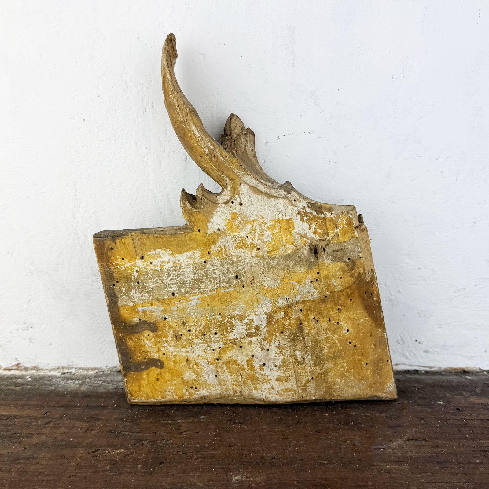 1700s Italian Gilt Wood Fragment, Italian Baroque Architectural Salvage Carving photo vintage