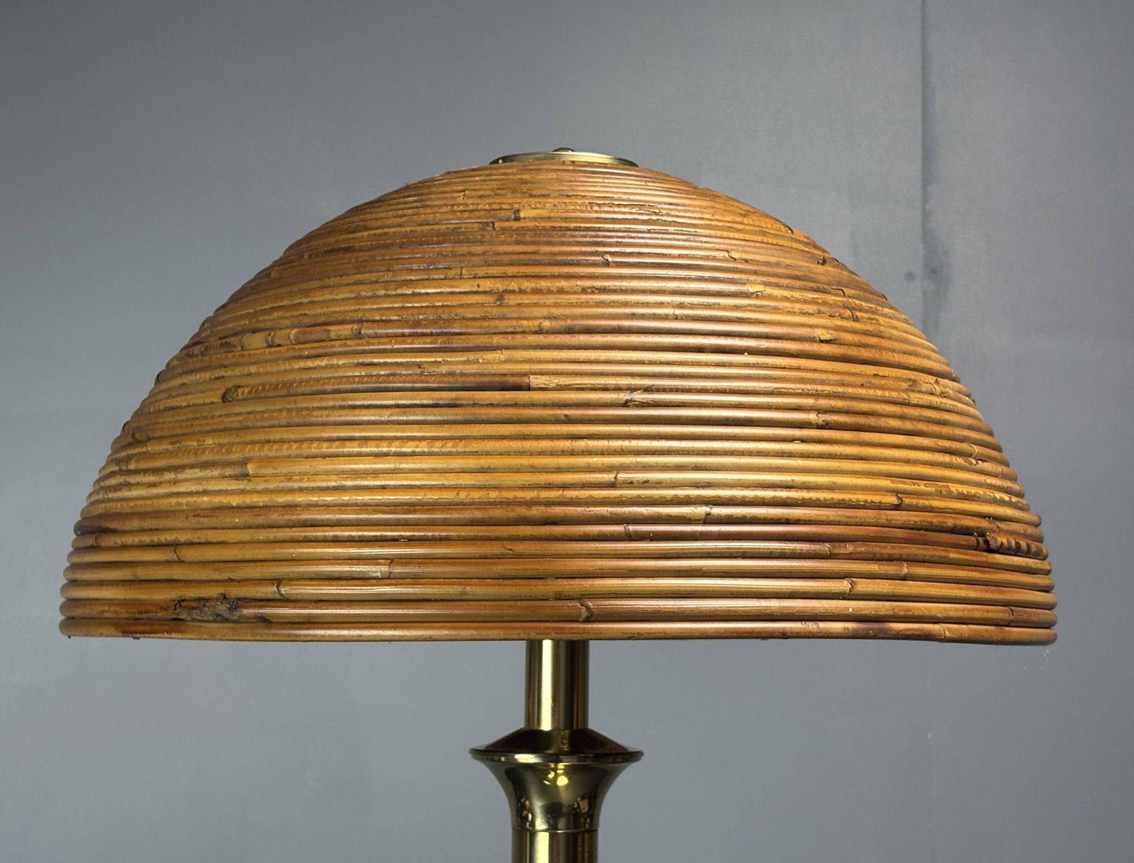 Italian Midcentury Pencil Reed Rattan Brass Fungo Mushroom Table Lamp 1970s photo 847.0