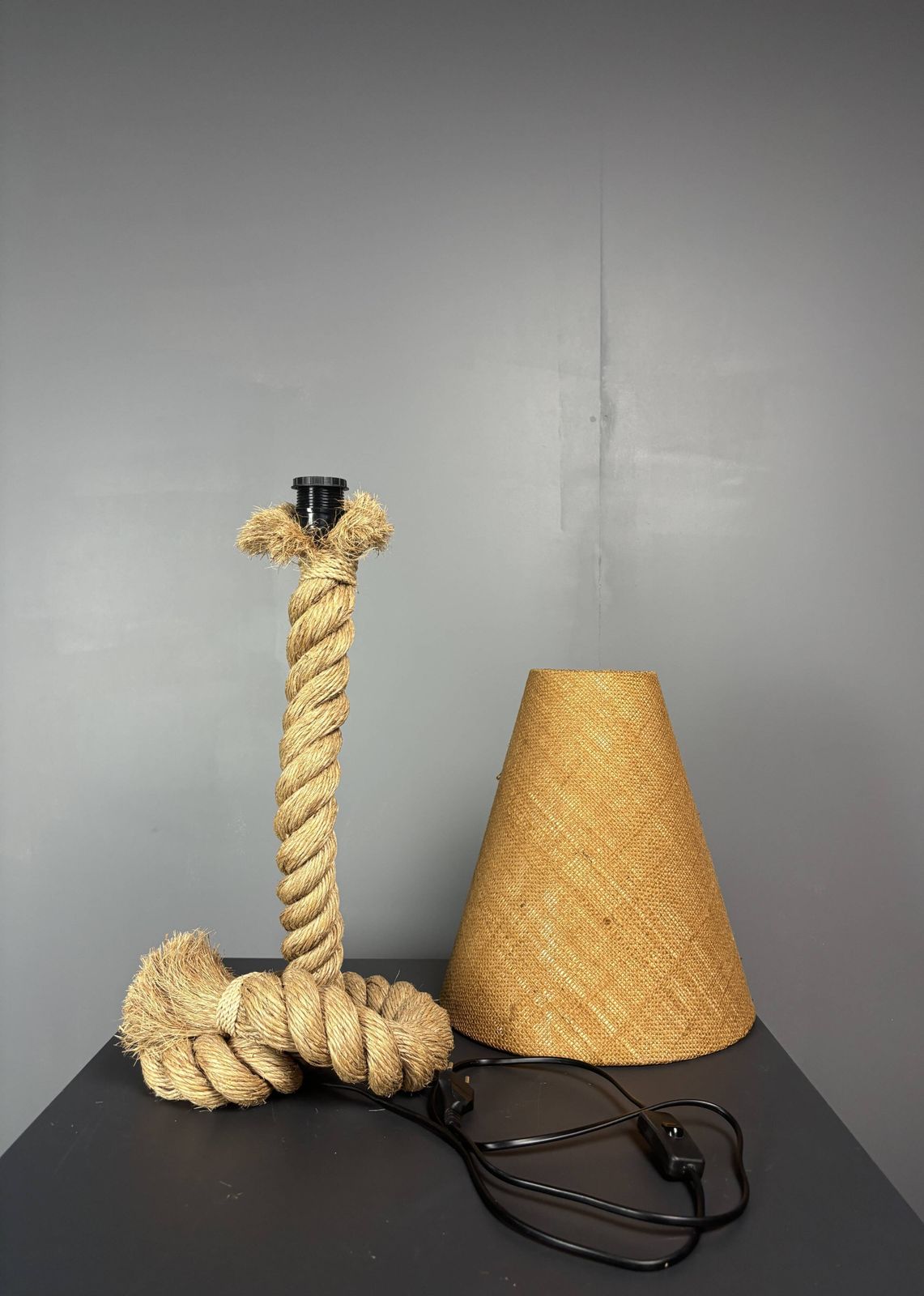 Lampe de table mid-century Brutalist en corde, dans le style de Audoux & Minet photo 954.0