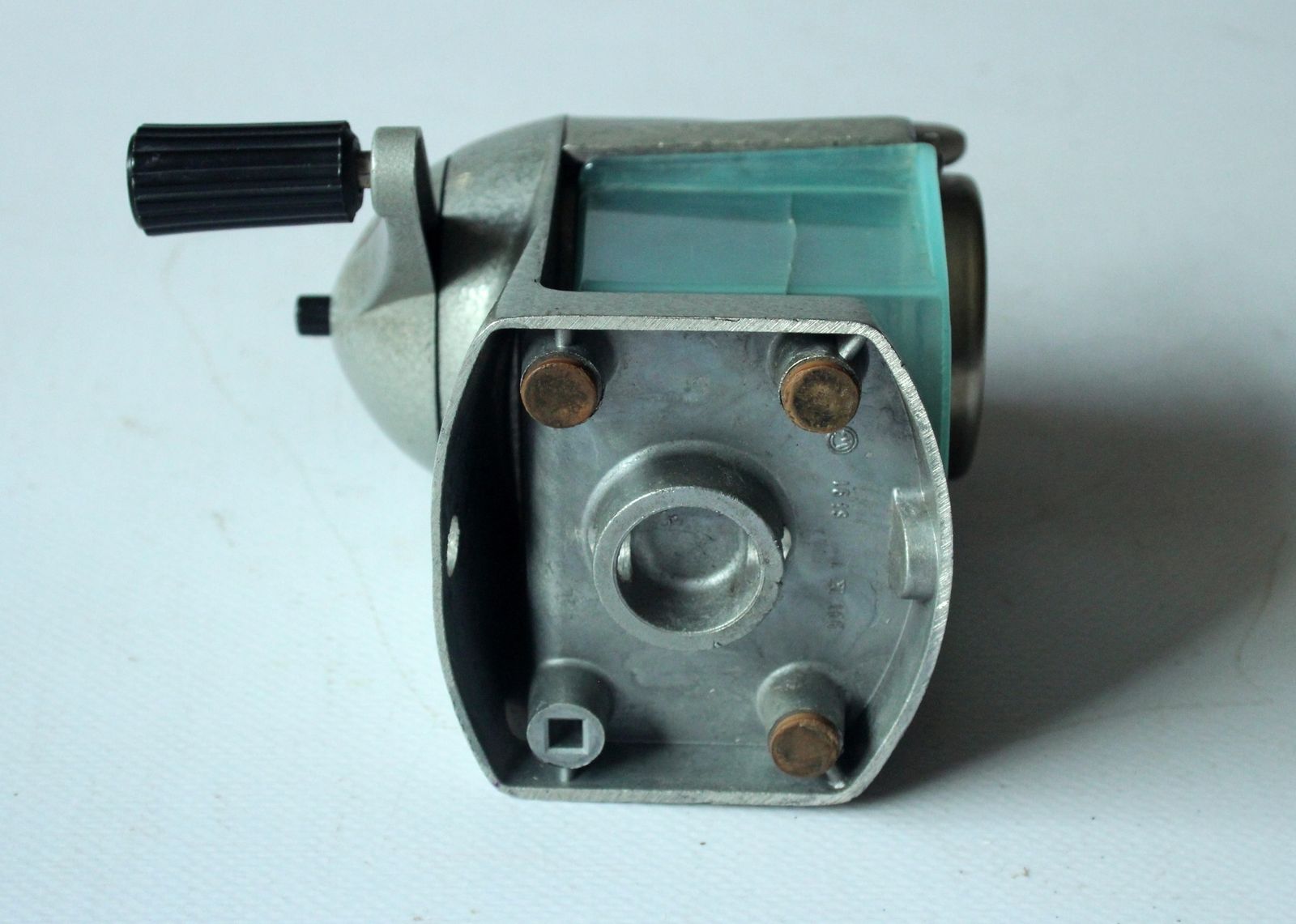 Asis tafelmodel puntenslijper van metaal met een opvallende plastic spaanderhouder van kunststof, origineel DDR-model - volledig functioneel. photo buy