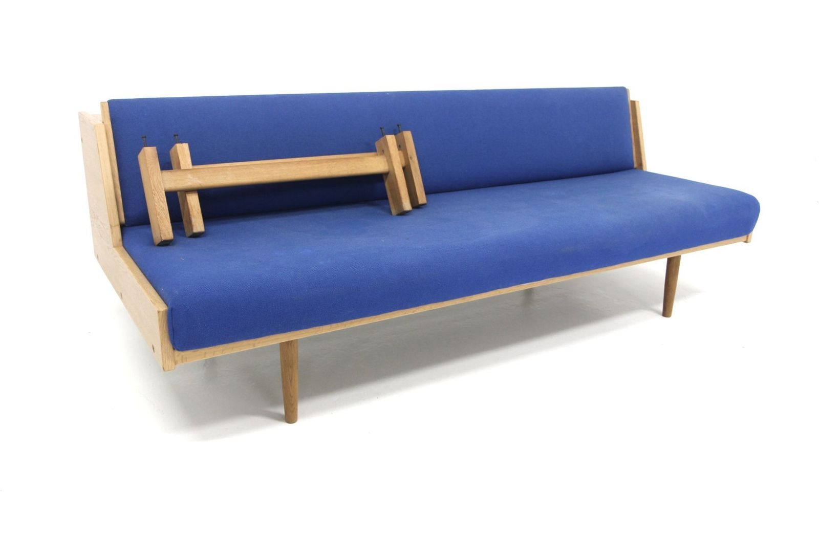 Canapé scandinave GE 258, par Hans J. Wegner pour Getama, Danemark, 1960. photo furniture