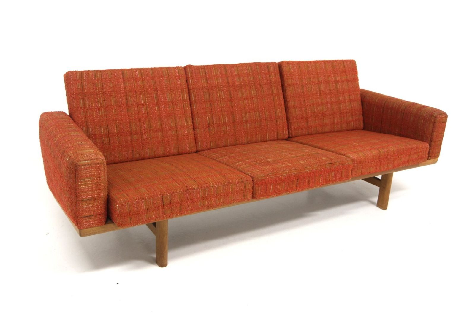 Scandinavian Ge 236 Sofa By Hans J. Wegner For Getama, Denmark, 1960.