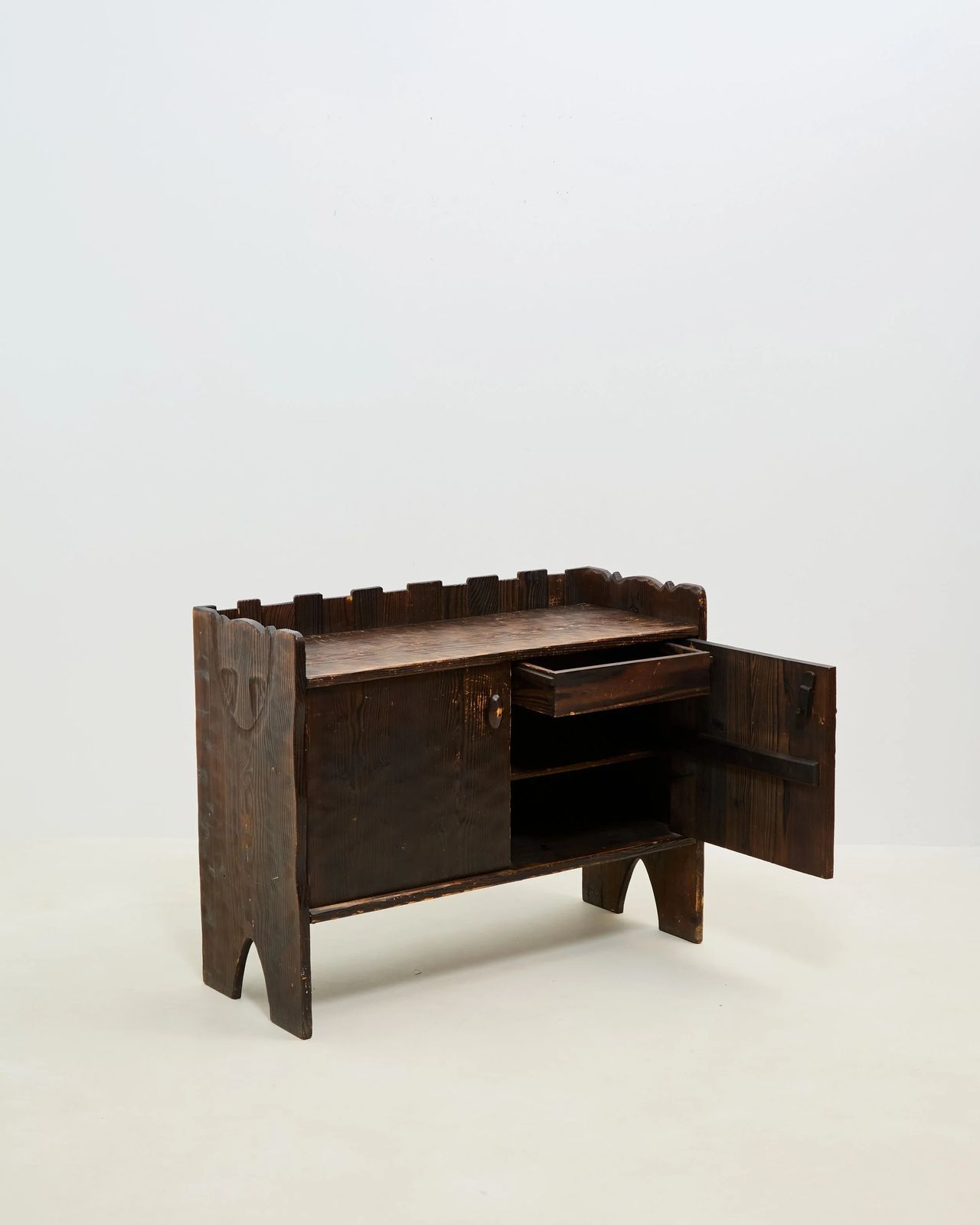 Brutalist Cabinet, jaren 1970 photo Meubels