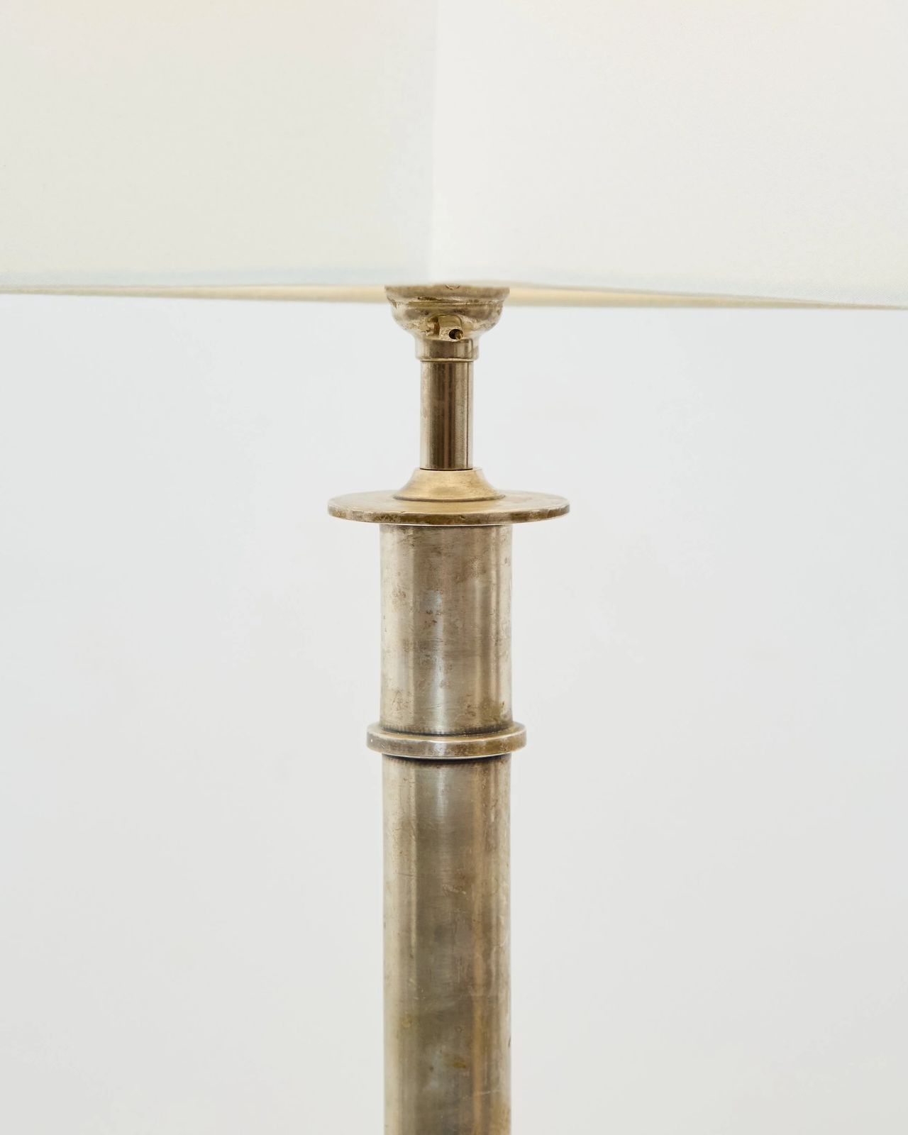 Nikkel kolomlamp, ca. jaren 1950 photo buy