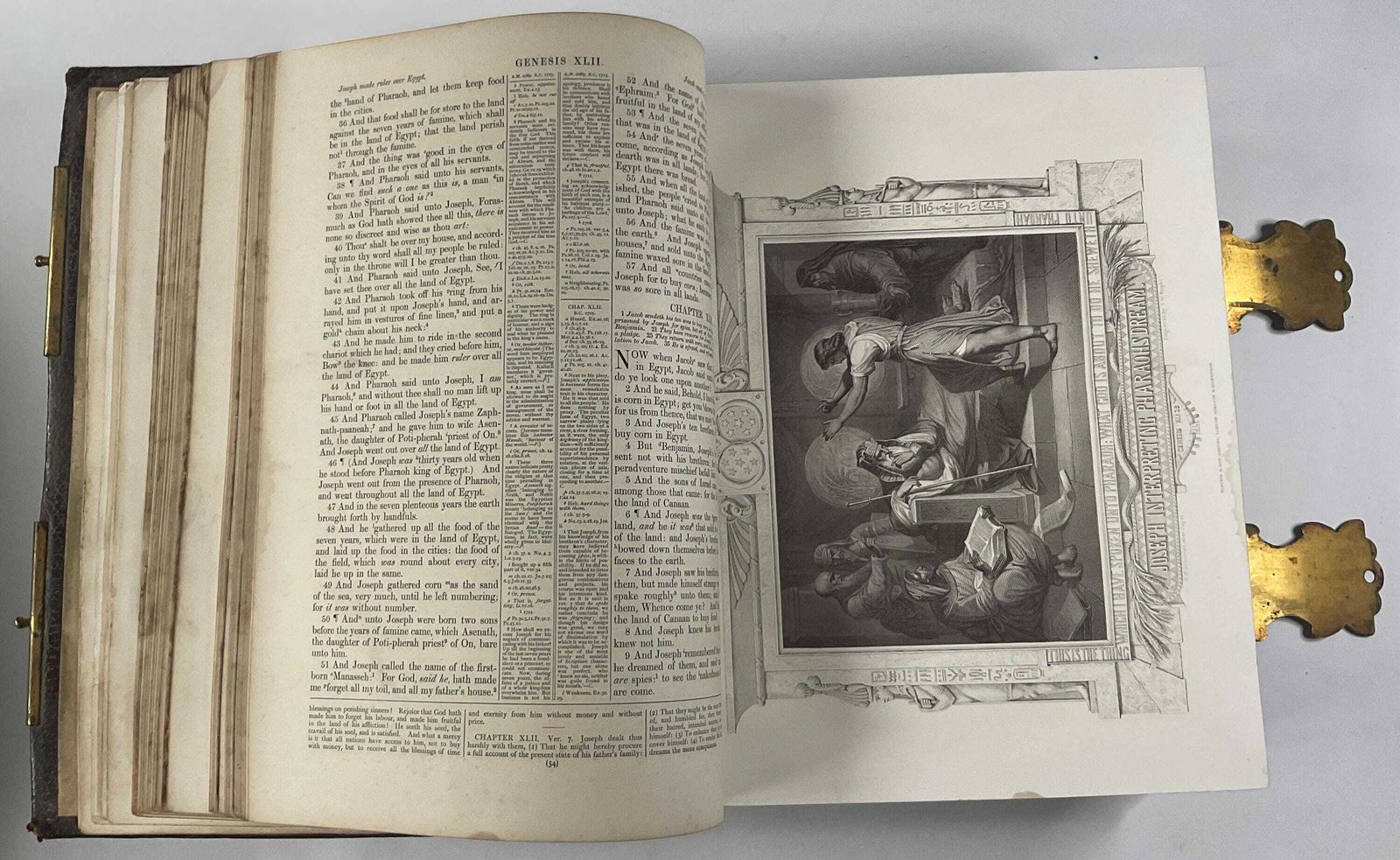 285.0 Antieke Victoriaanse familiebijbel met messing sloten (ca. 1870s) | Blackie & Son Folio photo