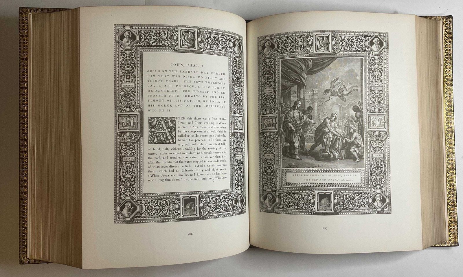 Uitzonderlijk geïllustreerd Nieuw Testament uit 1865, Renaissance-meesterwerken, bijzondere luxebinding met provenance van Myers & Co. photo furniture