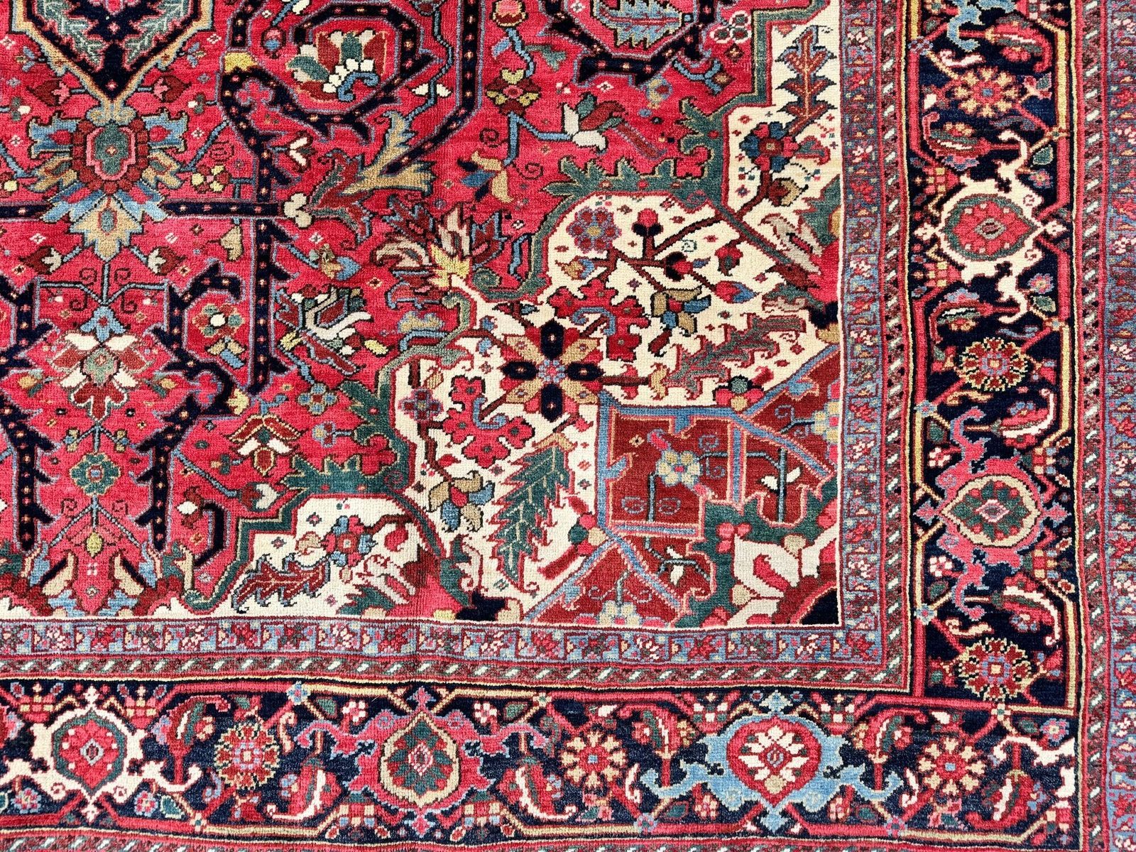 Antique Heriz Carpet 3.68m X 2.65m photo buy