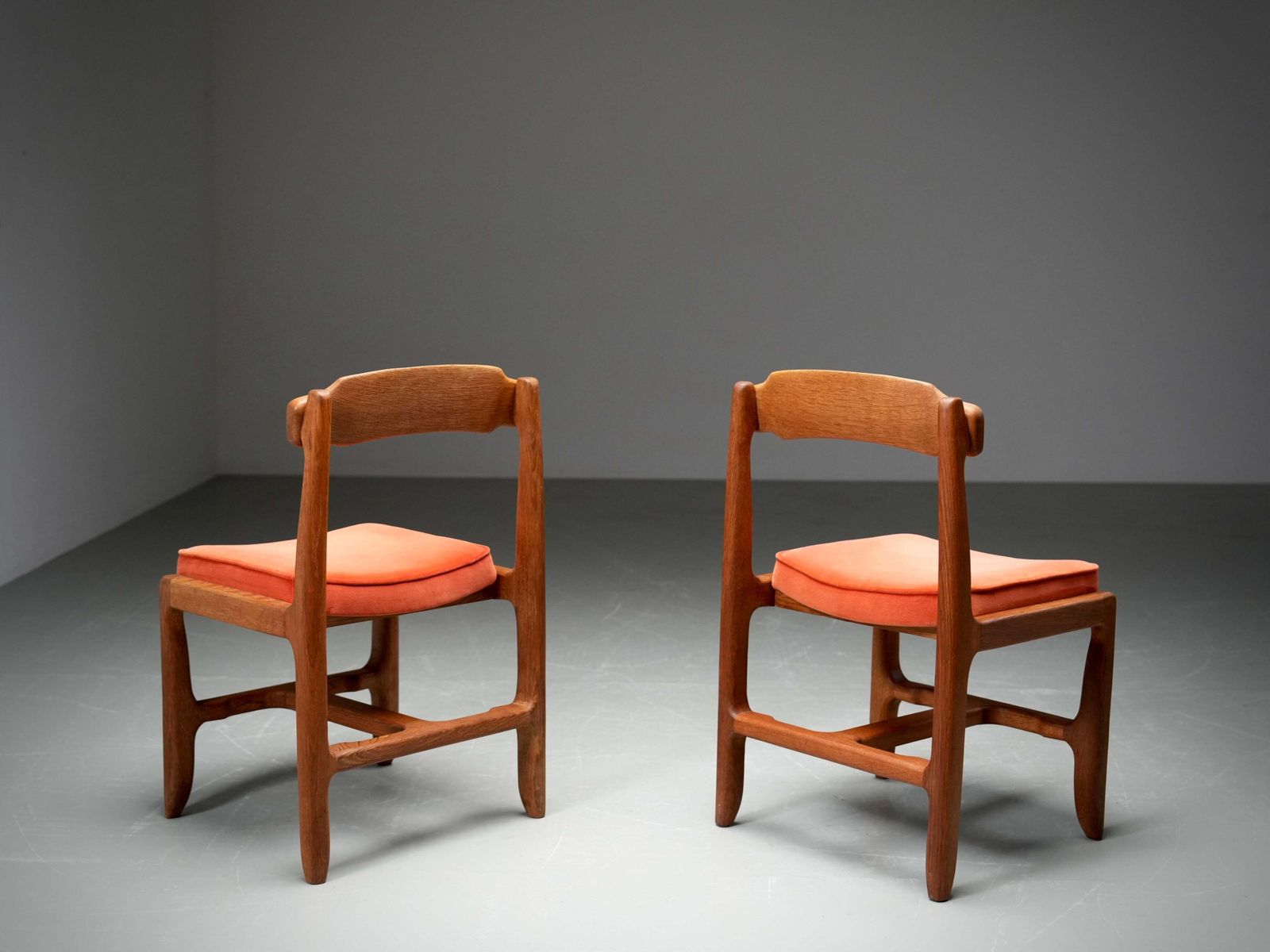 Set Of 2 Dining Chairs In Oak And Velvet By Guillerme Et Chambron, France, 1960 photo buy