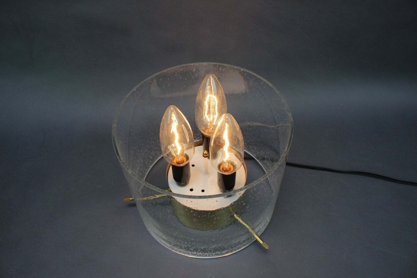 photo for sale Paar Duitse plafondlampen van messing en gestructureerd glas, jaren 1970