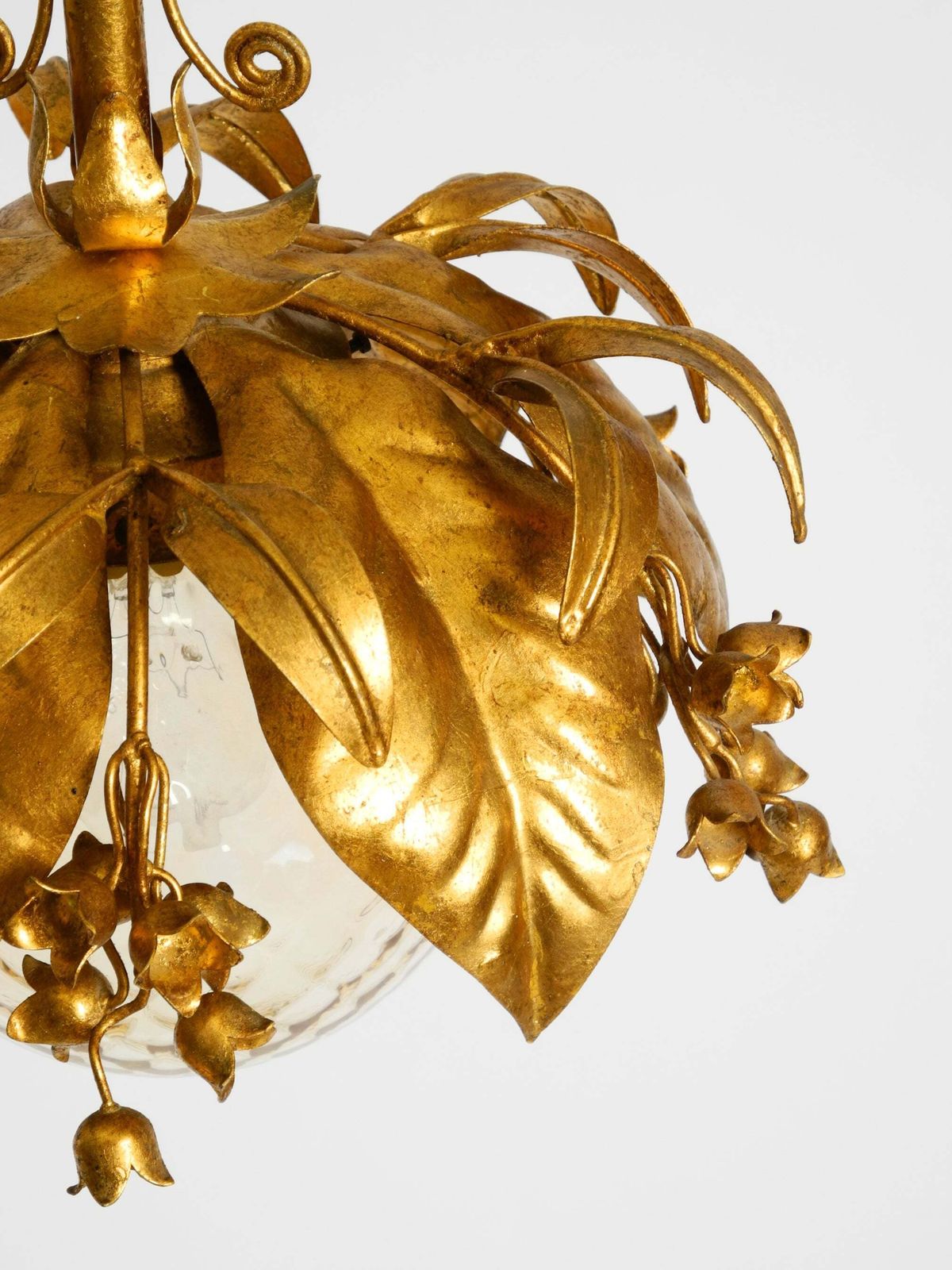 photo buy Vergulde Metalen Hanglamp uit de Jaren 1970 met Glazen Bol van Hans Kögl