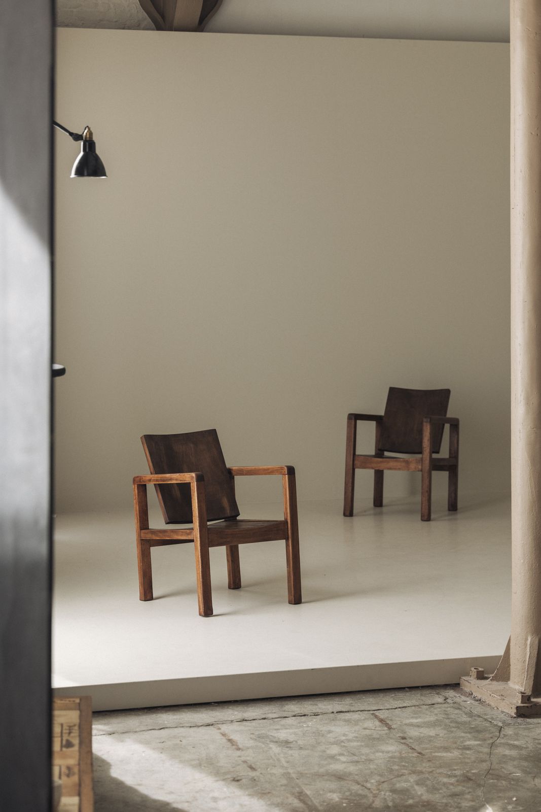 Stel Franse Modernistische Mahonie Fauteuils ca. jaren 1950 photo for sale