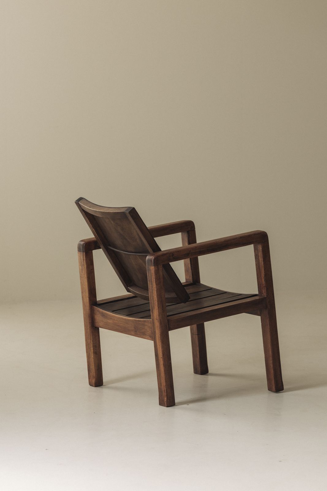 photo furniture Stel Franse Modernistische Mahonie Fauteuils ca. jaren 1950