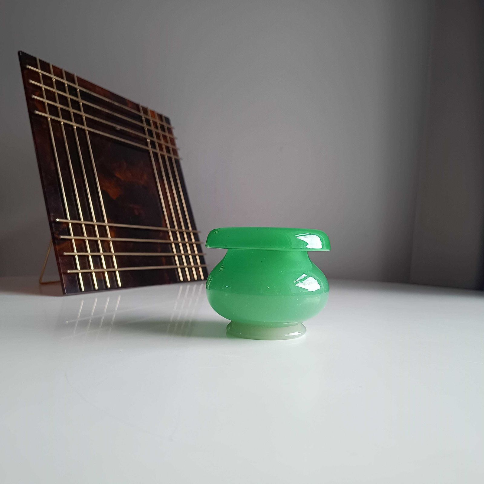 Antiek Engels opalineglas vaas, Stevens & Williams Alabaster Series, jadegroen