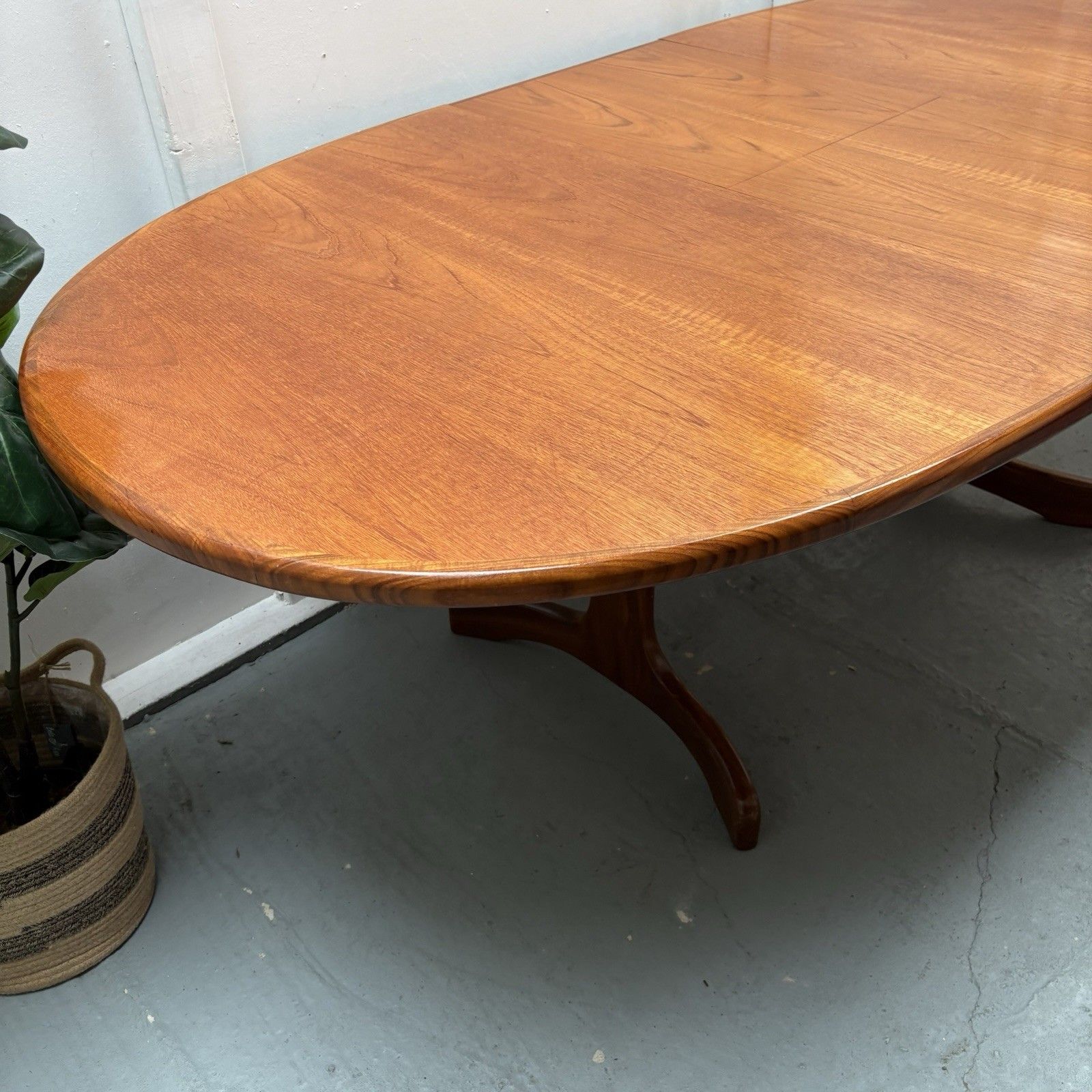 Furniture Midcentury G Plan “Fresco” Oval Extending Teak Whale Tail Dining Table C.1960s photo