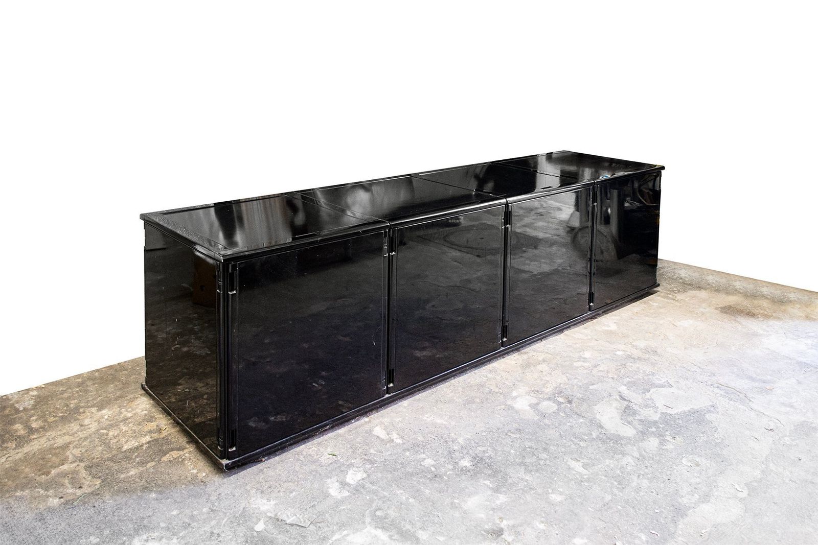 Italiaans Larco dressoir in zwart gelakt hout door Gianfranco Frattini voor Molteni, jaren 1970 photo furniture