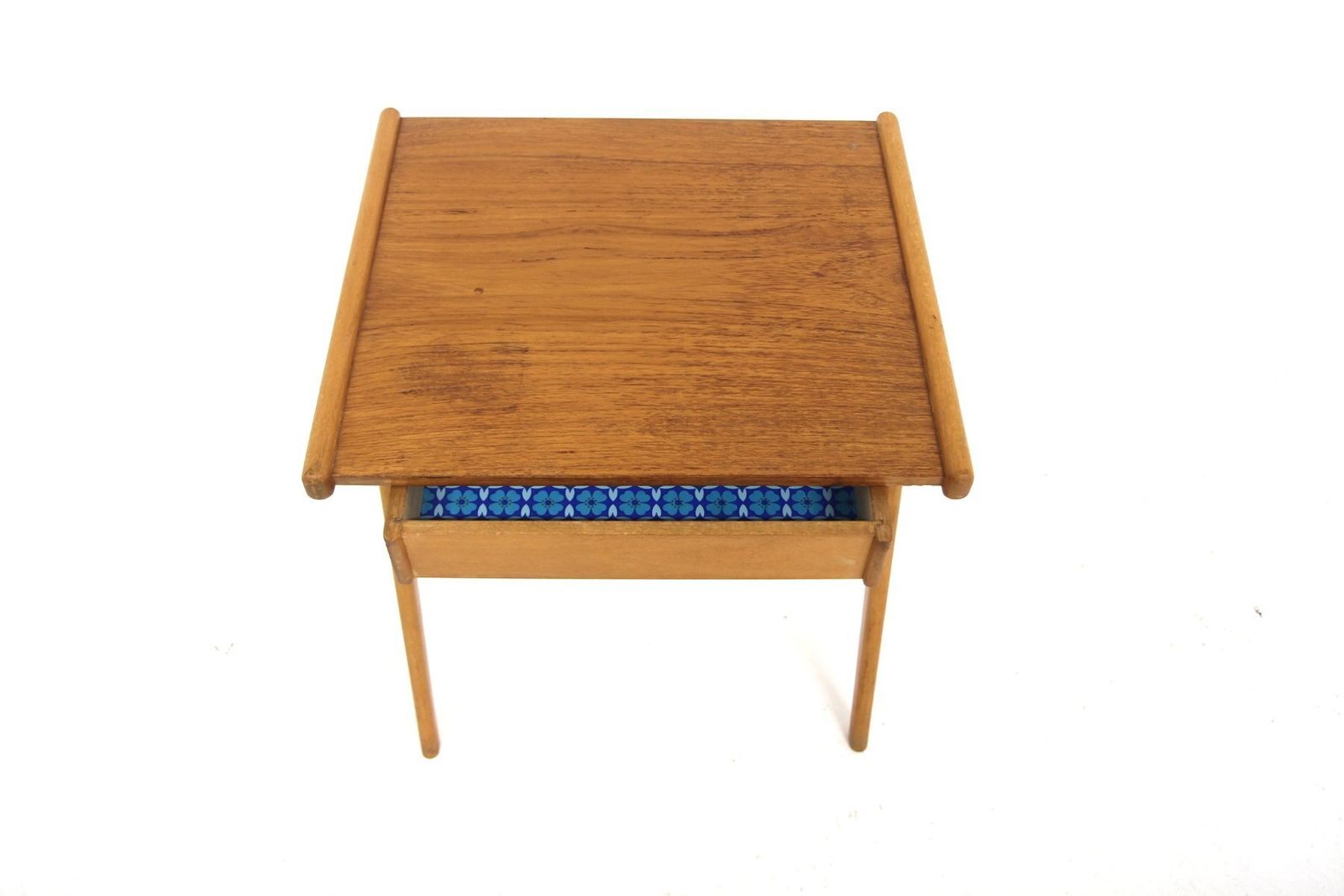 Table de chevet scandinave en teck, Suède, 1960 photo for sale