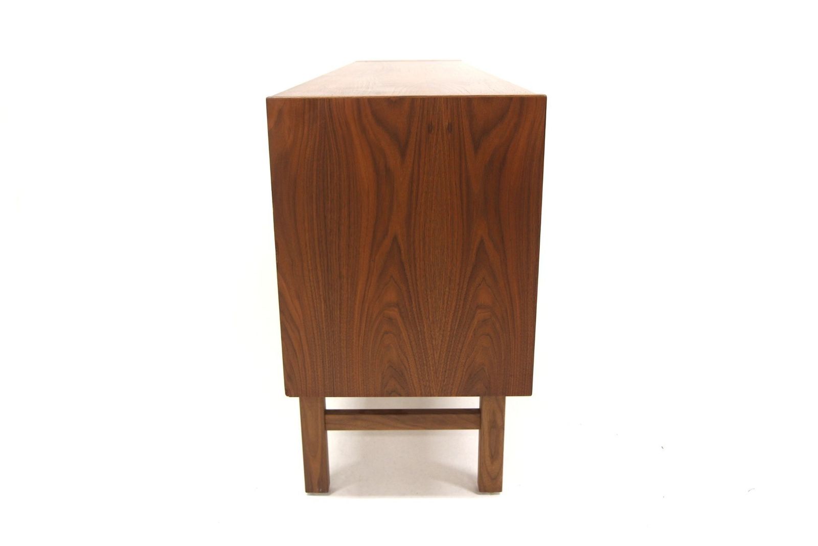 Buffet scandinave Arild en noyer, par Nils Jonsson pour Troeds, Suède, 1960 photo Mobilier