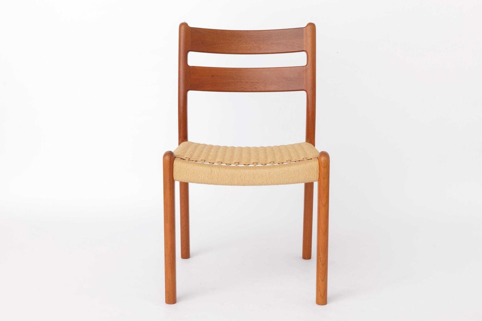Set van 4 Deense teakhouten eetkamerstoelen van EMC Møbler, Deens koord, Denemarken, 1960s-70s photo furniture