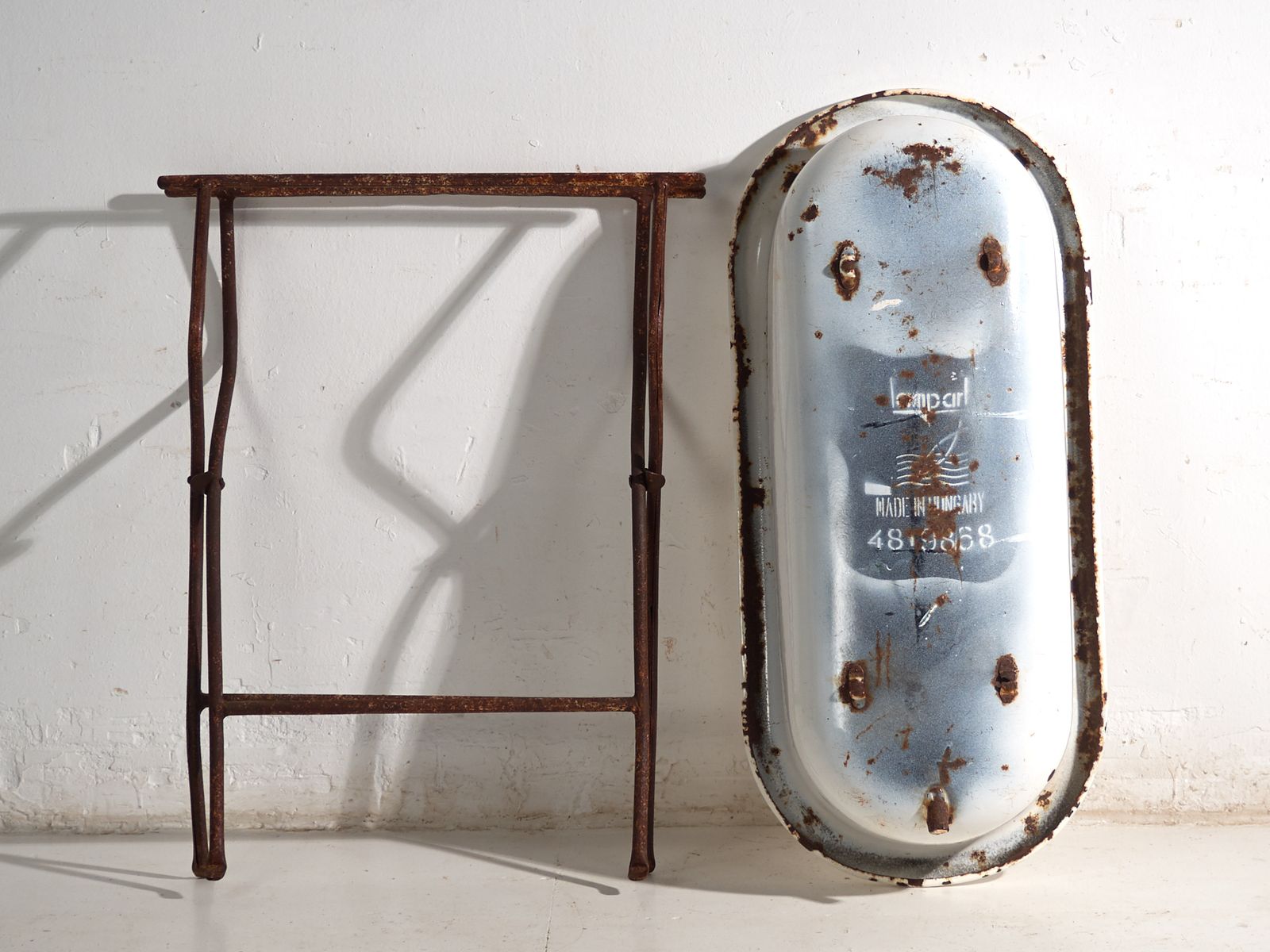 492.0 Antique Bathtub In Enamelled Iron – Central Europe, Circa 1950 #7 photo
