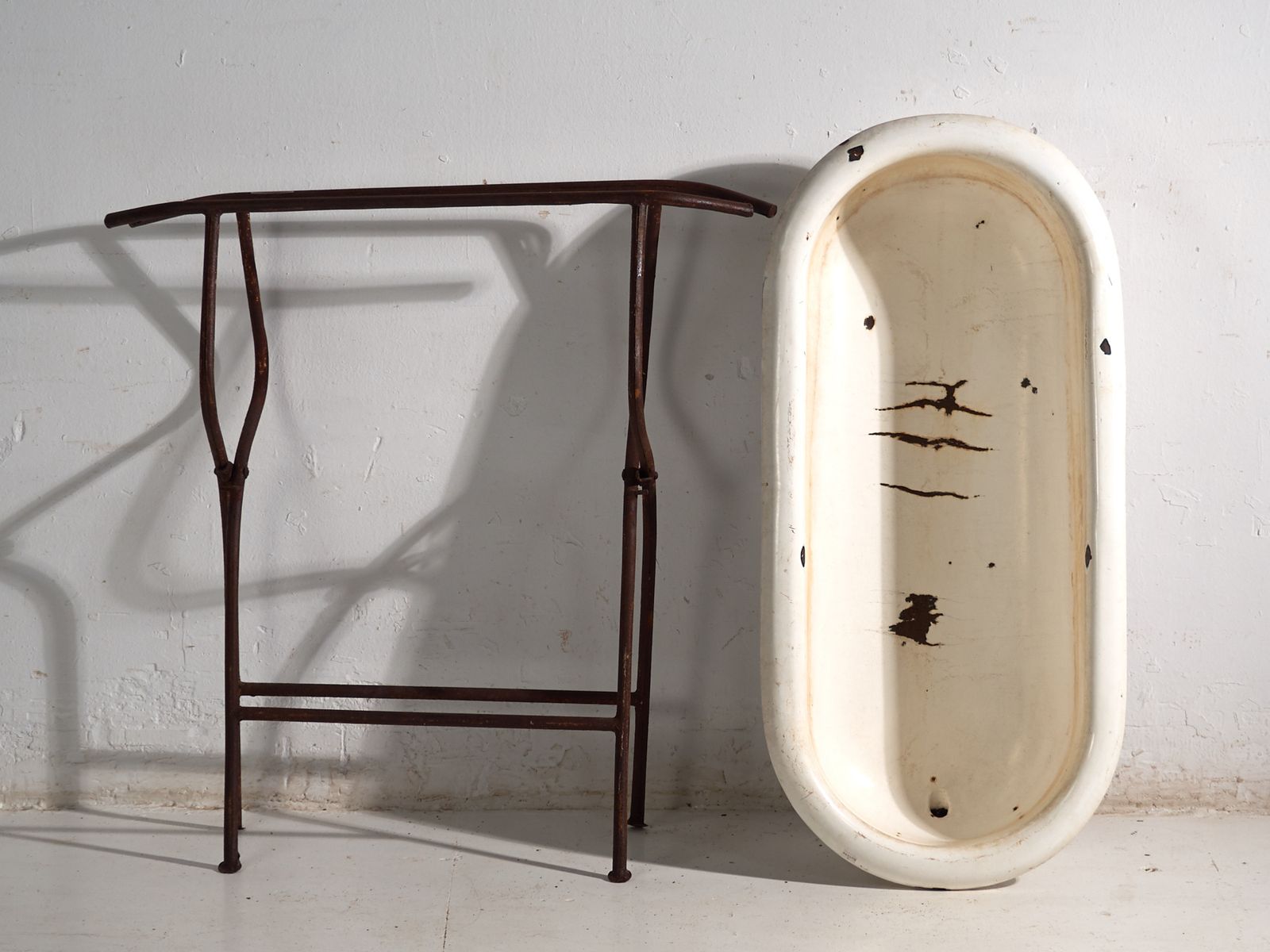 Garden Decor Antique Bathtub In Enamelled Iron – Central Europe, Circa 1950 #6 photo