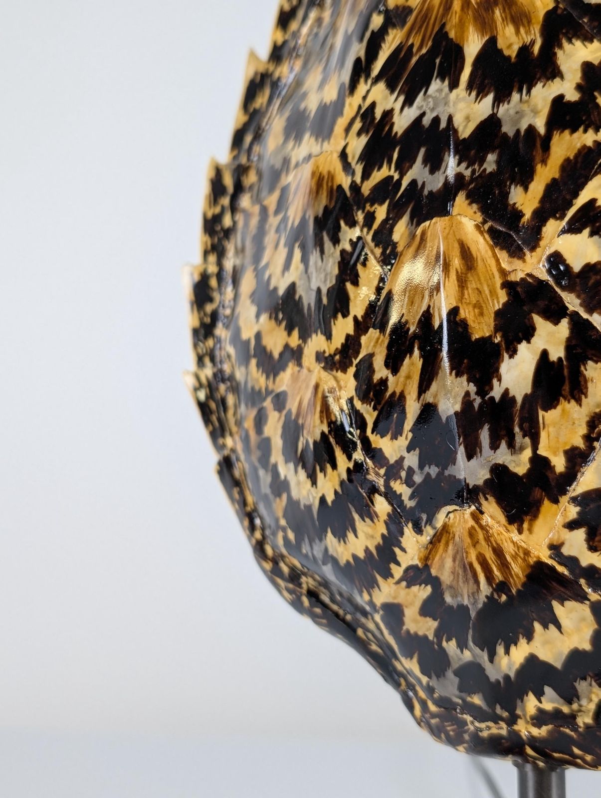 photo buy Turtle Shell Table Lamp In Resin, Maison Jansen, 1970s