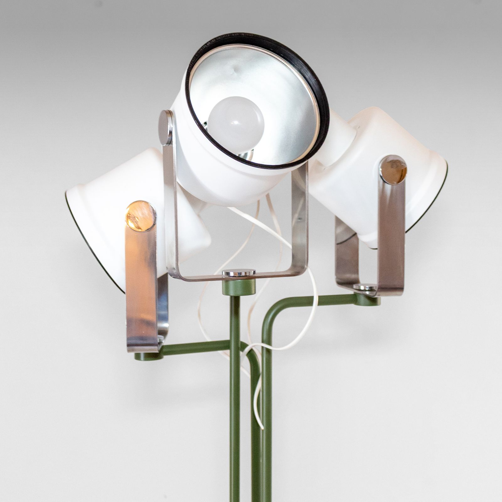 photo for sale Lampadaire mid-century modern réglable P.L. Brusasco & G. Torretta pour Luci